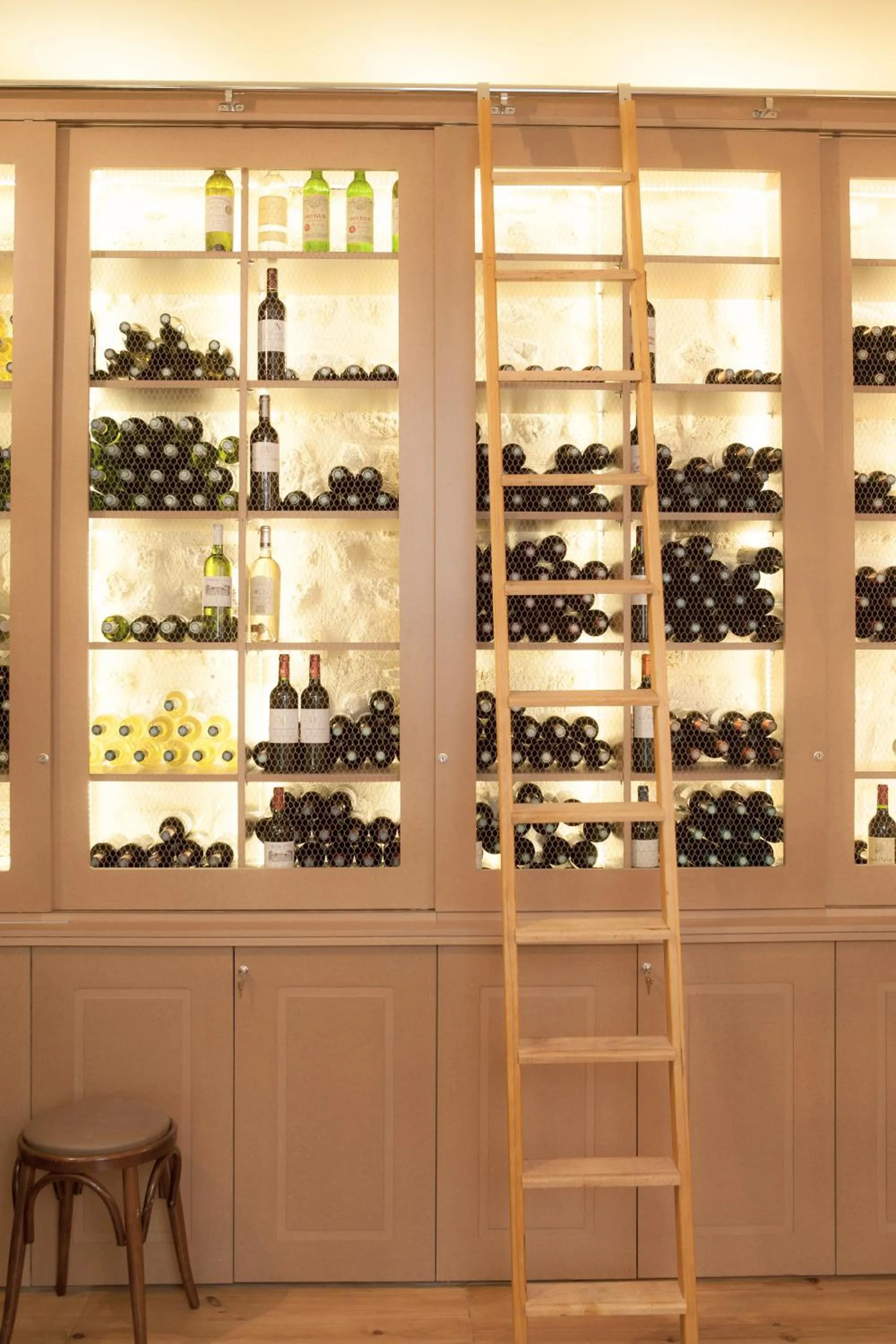 Food and drinks in Une Chambre Chez Dupont