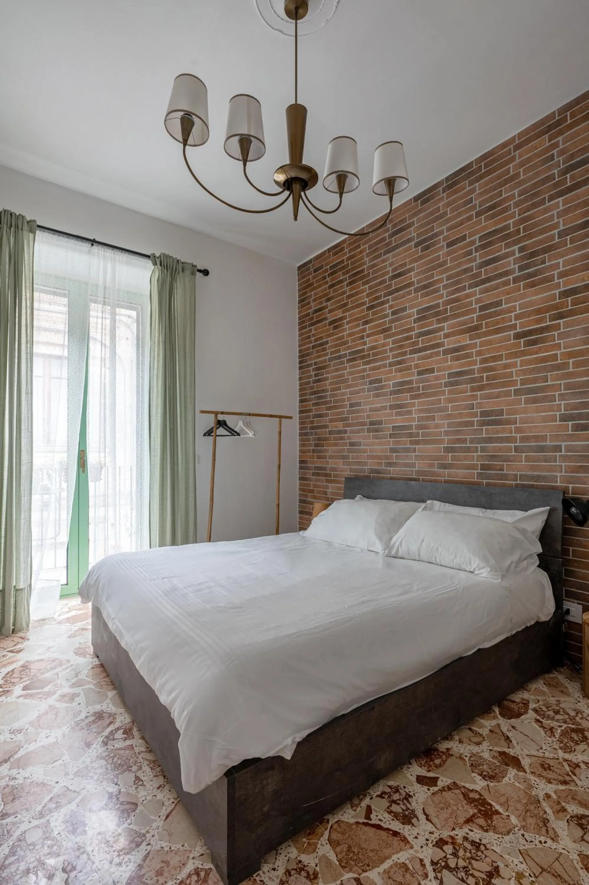 Bedroom, Bed in A Calata