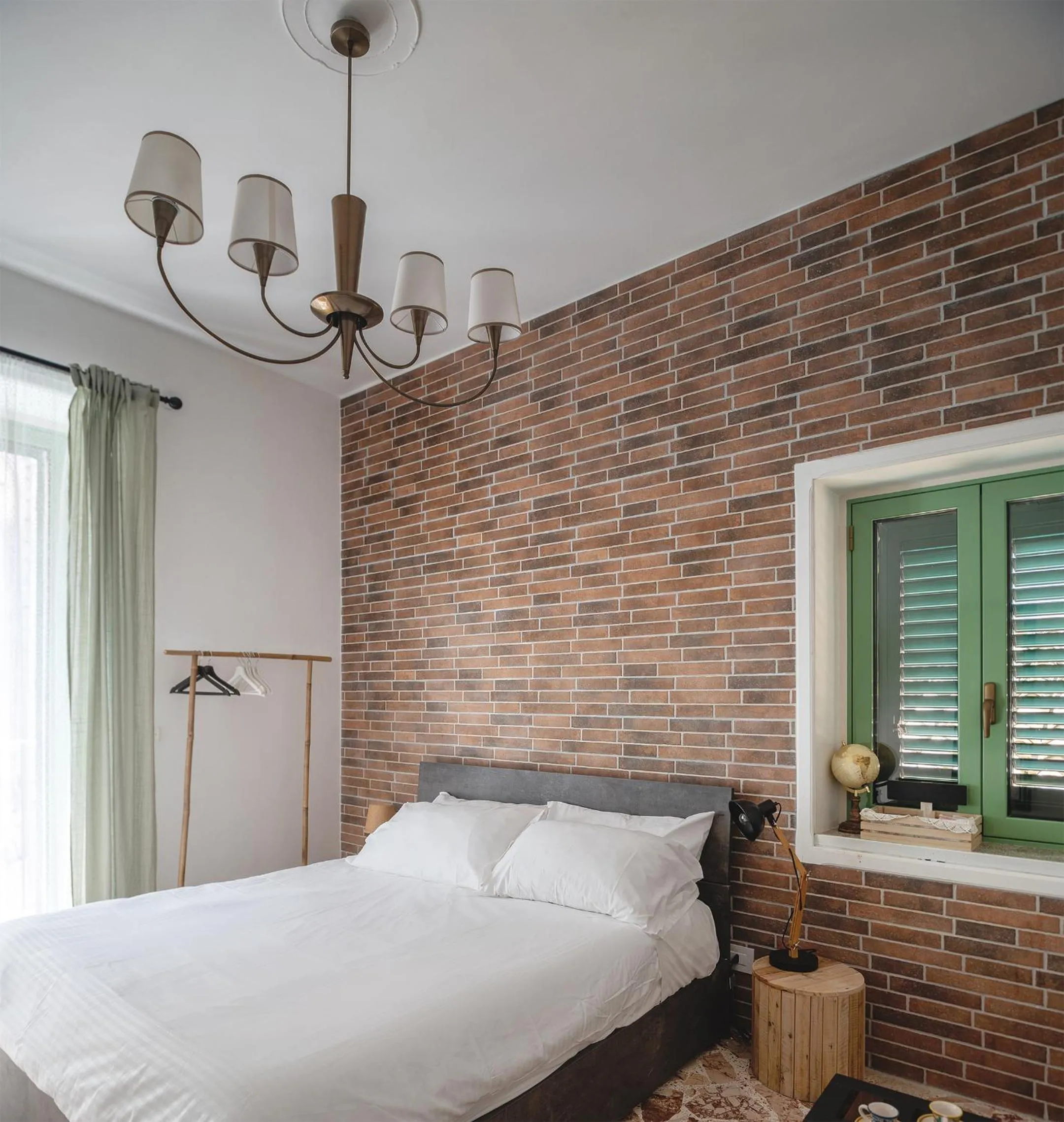 Bedroom, Bed in A Calata