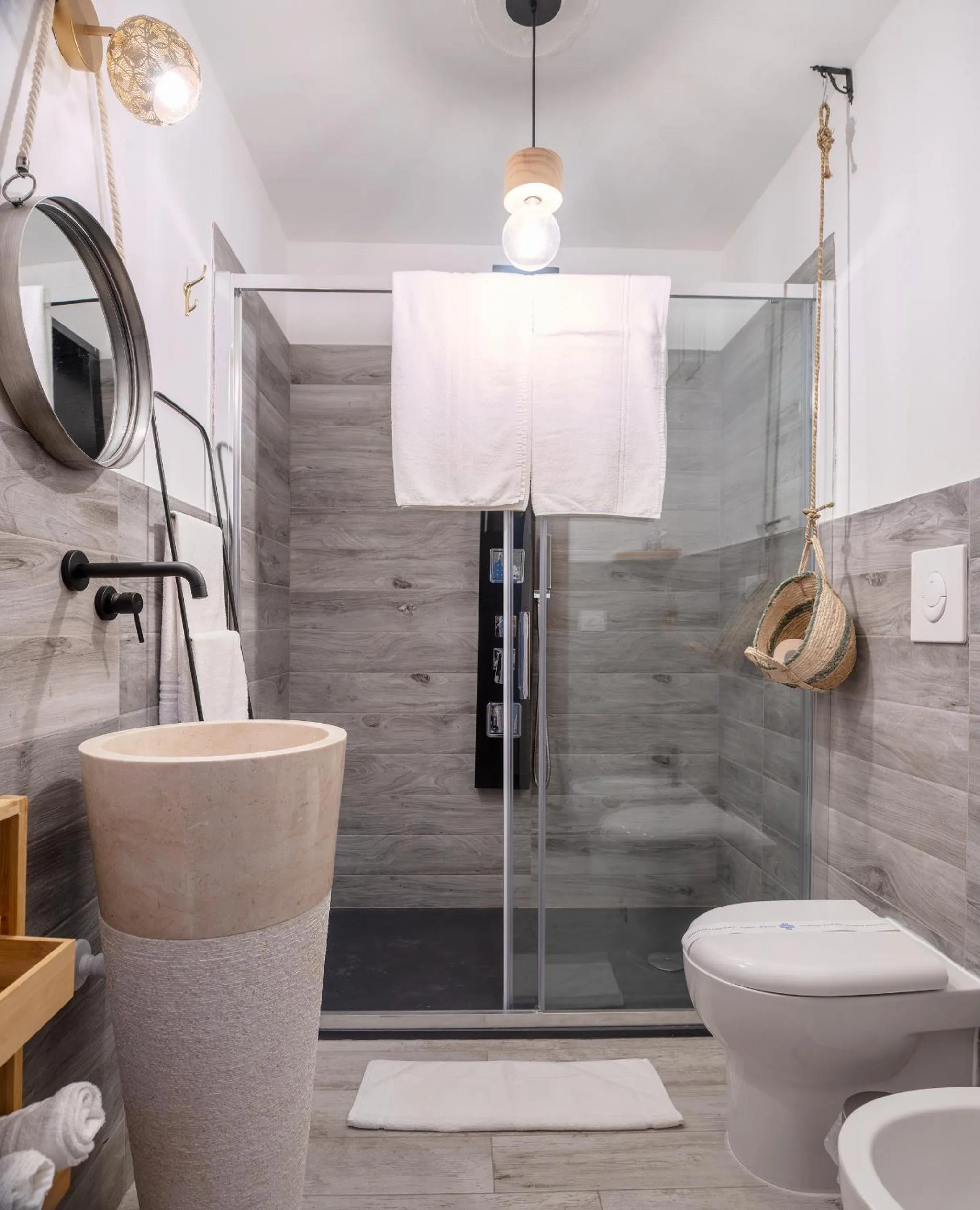 Bathroom in A Calata