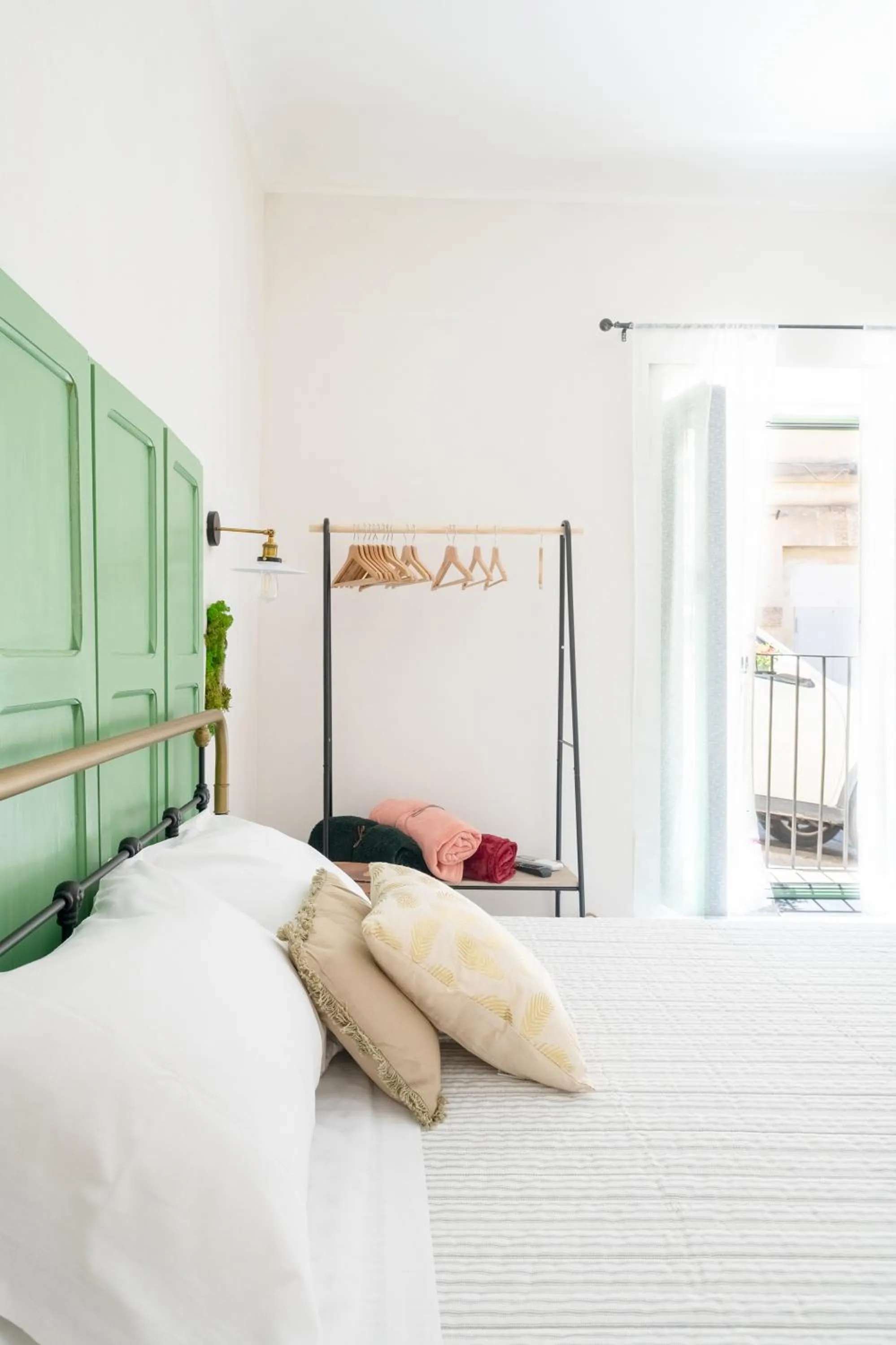 Bedroom, Bed in A Calata