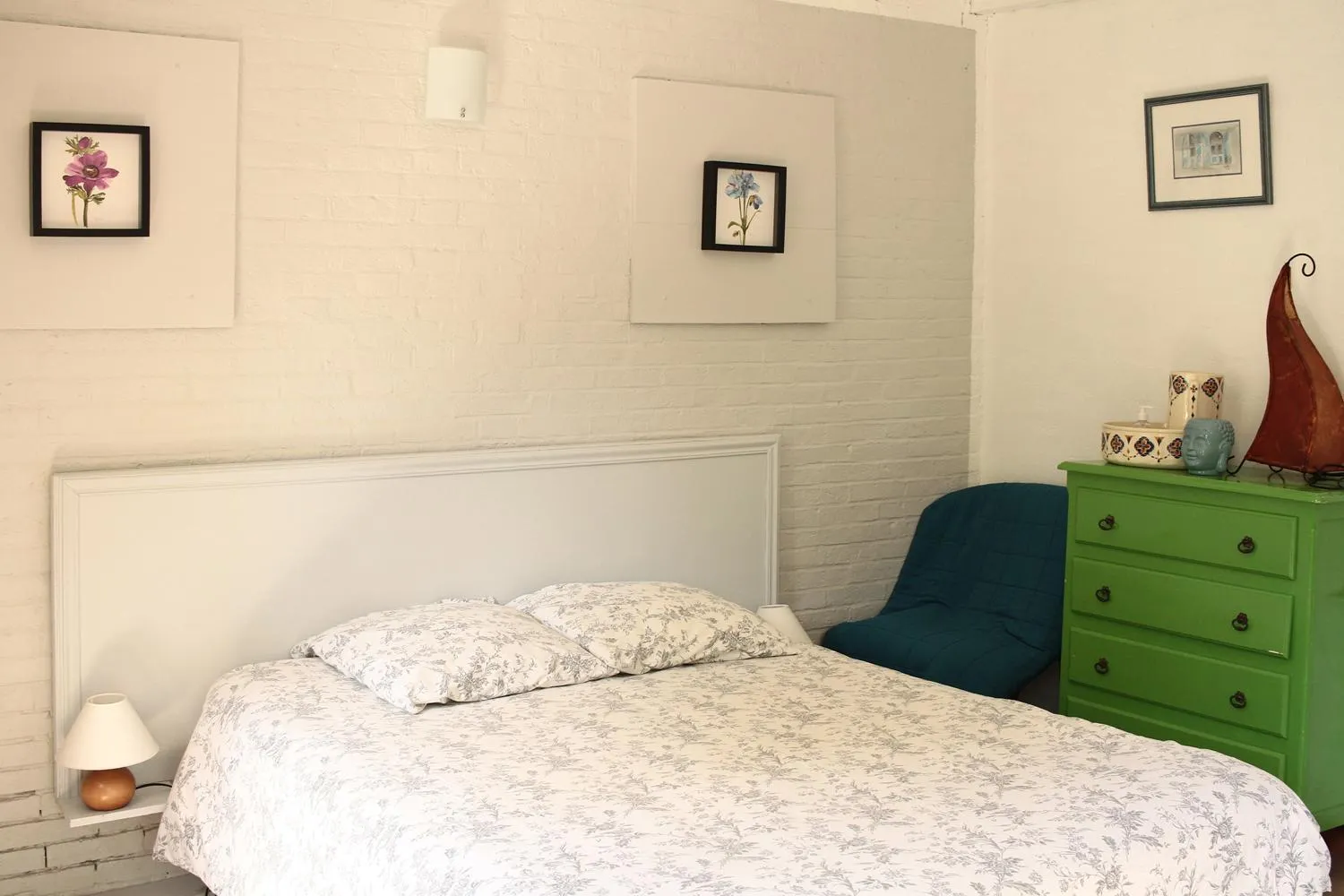 Bedroom, Bed in Le clos des artistes - Chambres d'hôtes