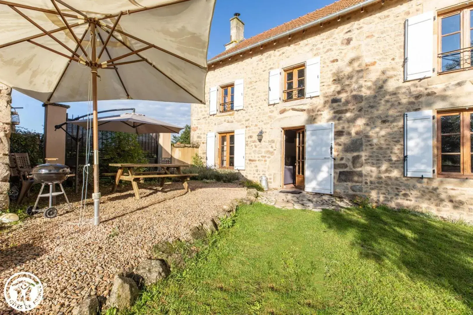 Aux 2 Puys - Gîte "Le Lemptégy" Aux 2 Puys - Gîte "Le Lemptégy"