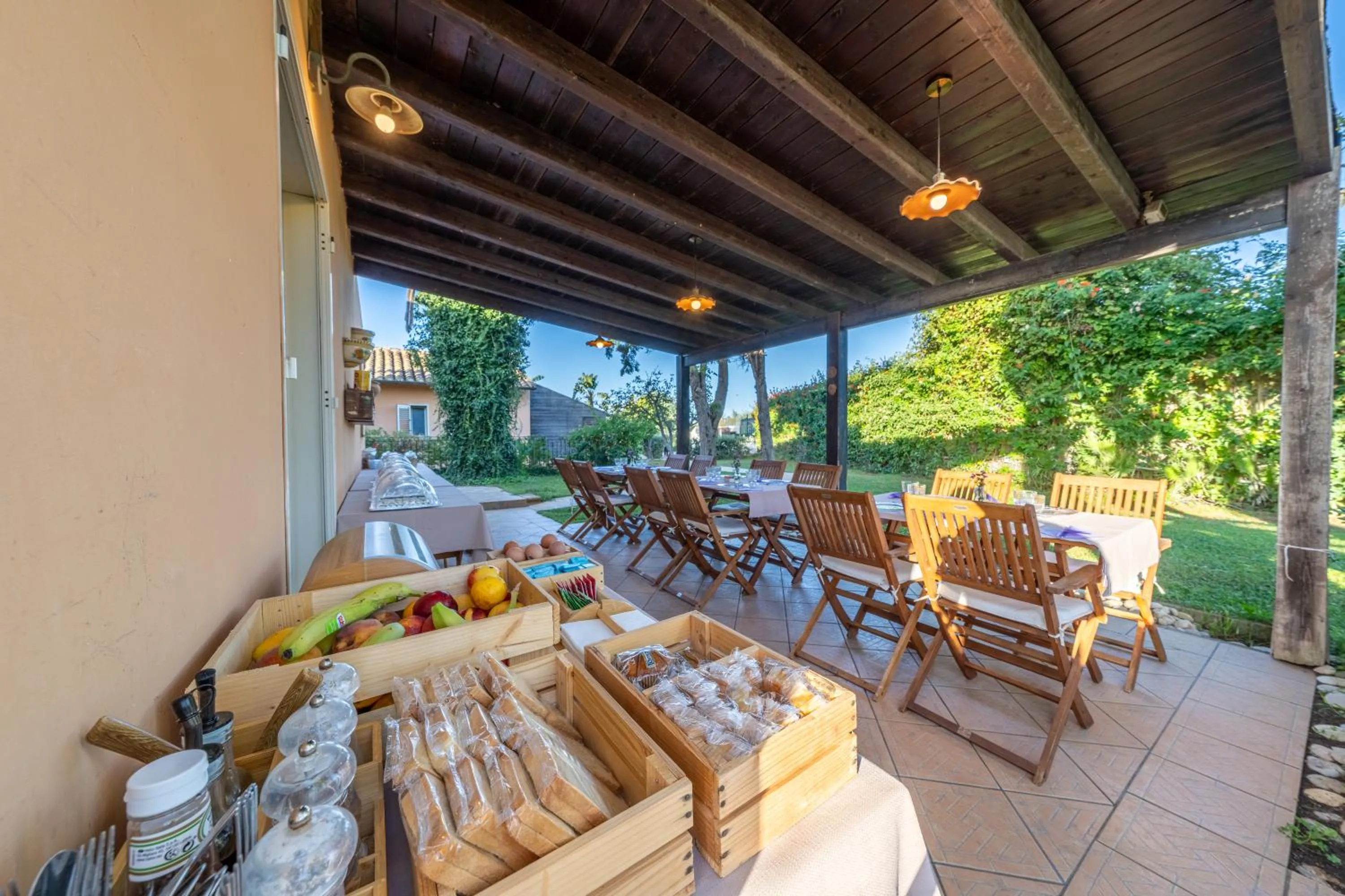 Breakfast in Villa Carlotta Resort