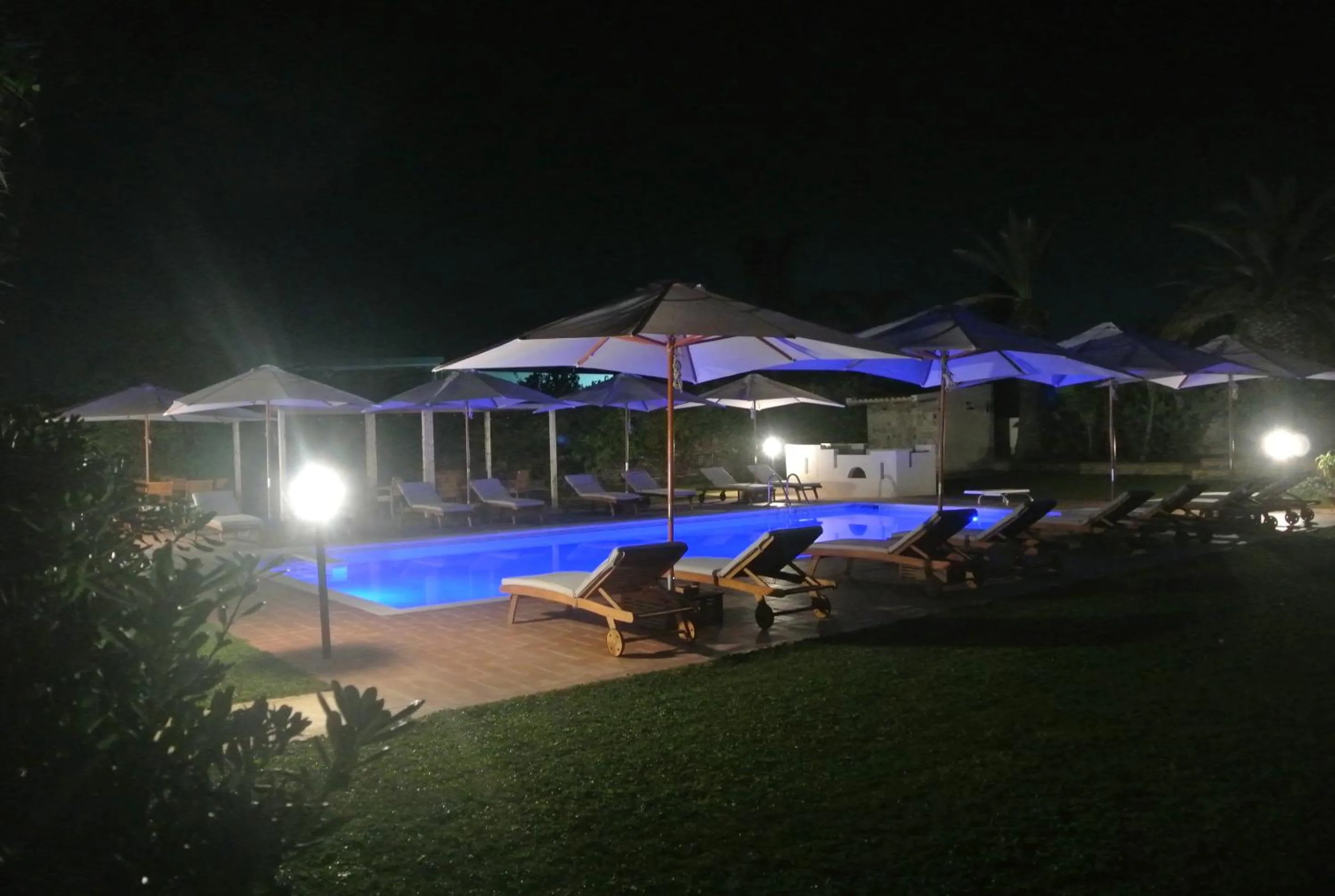 Night in Villa Carlotta Resort