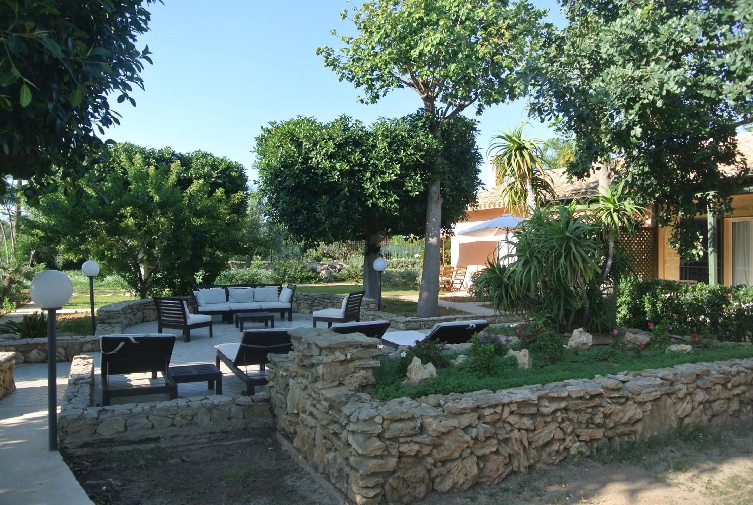 Garden view in Villa Carlotta Resort