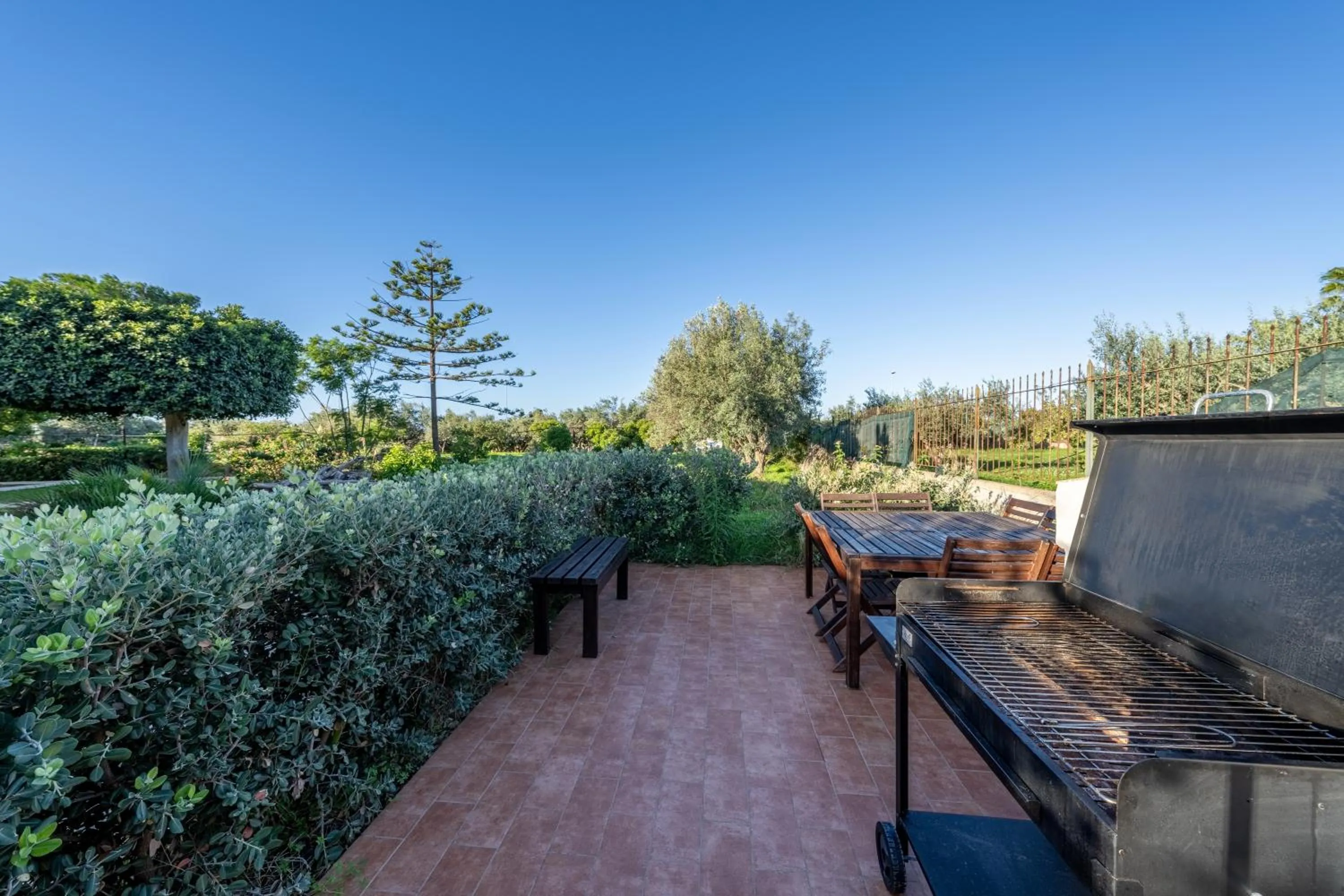 BBQ facilities in Villa Carlotta Resort