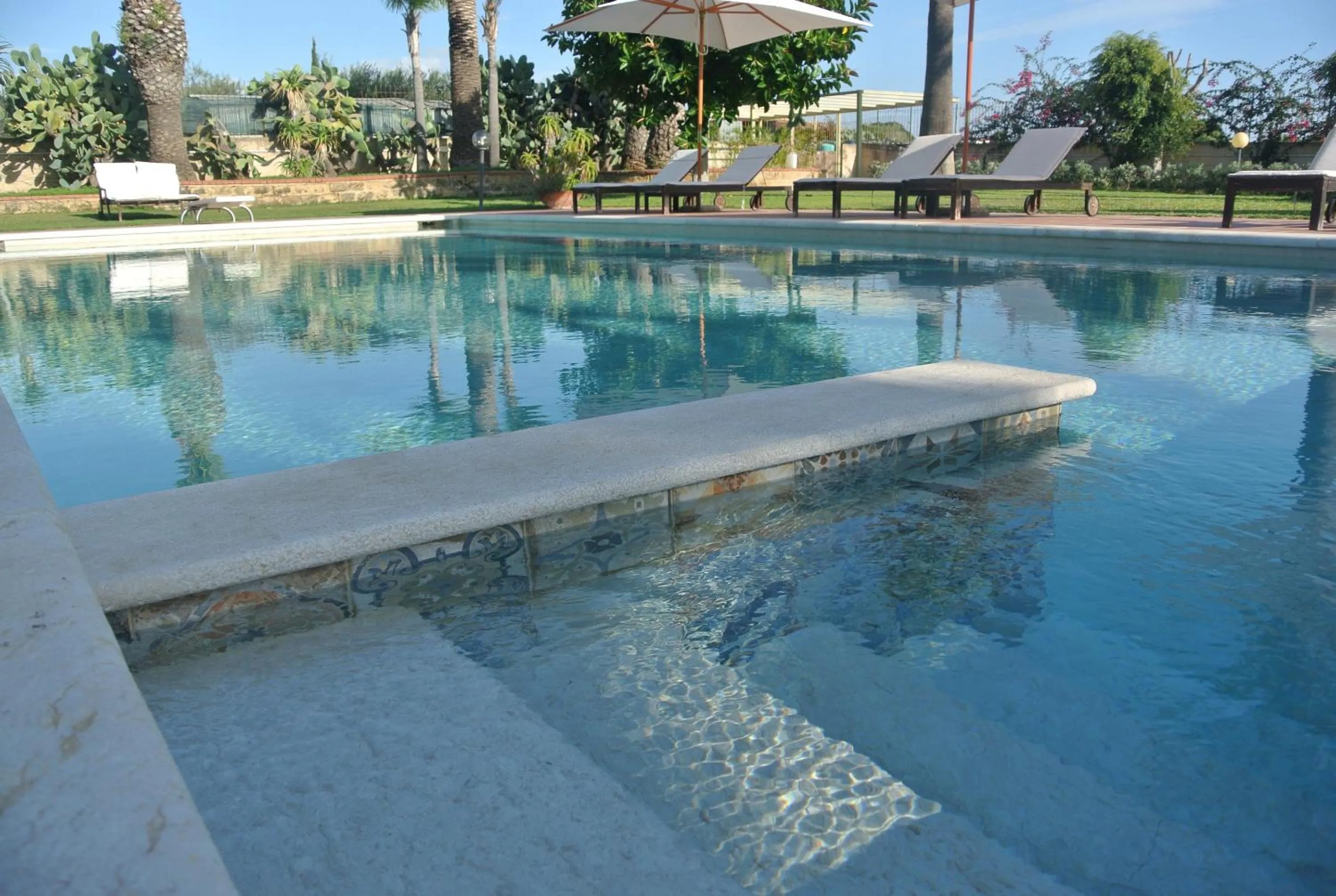 Swimming pool in Villa Carlotta Resort