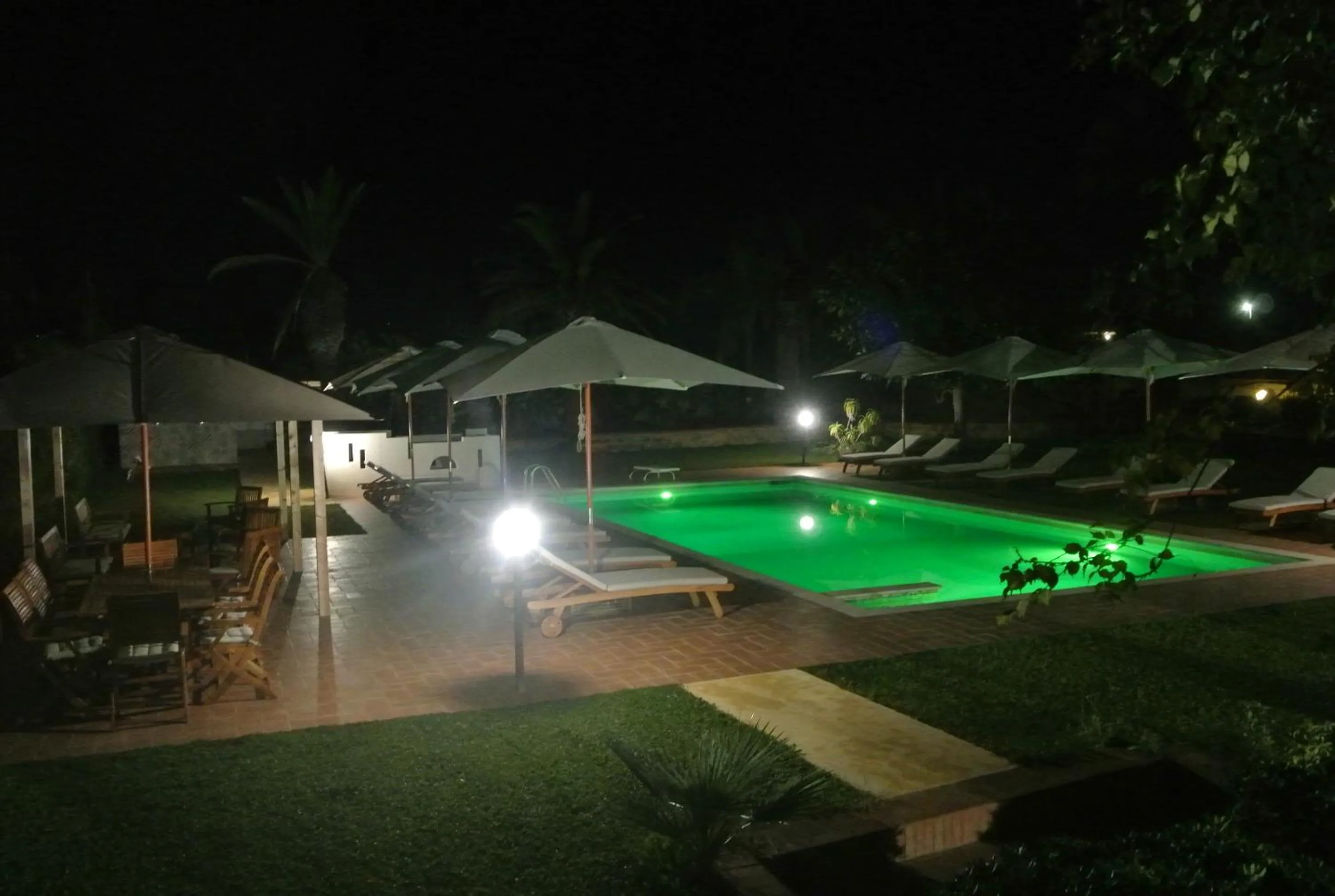 Night in Villa Carlotta Resort