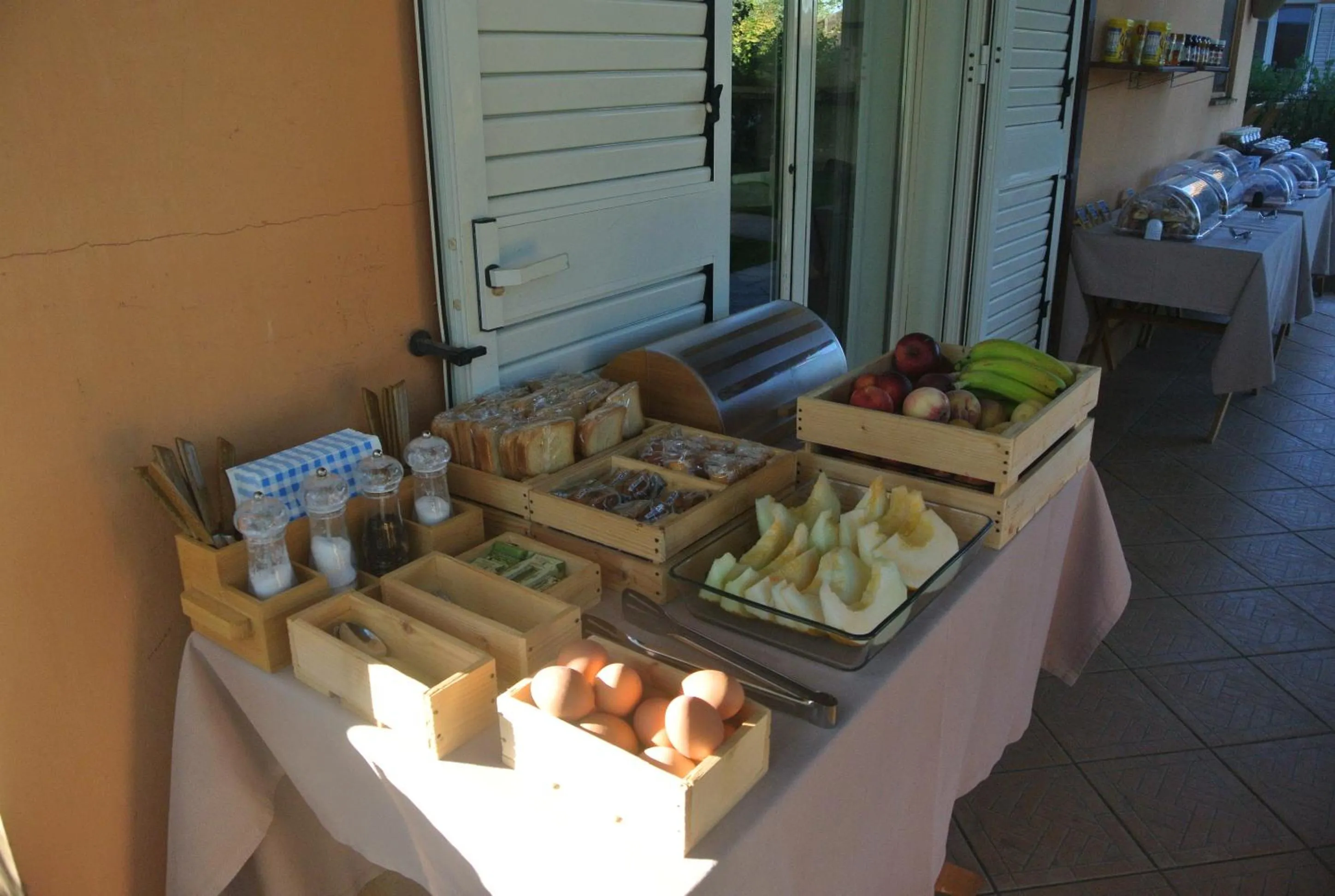 Breakfast in Villa Carlotta Resort