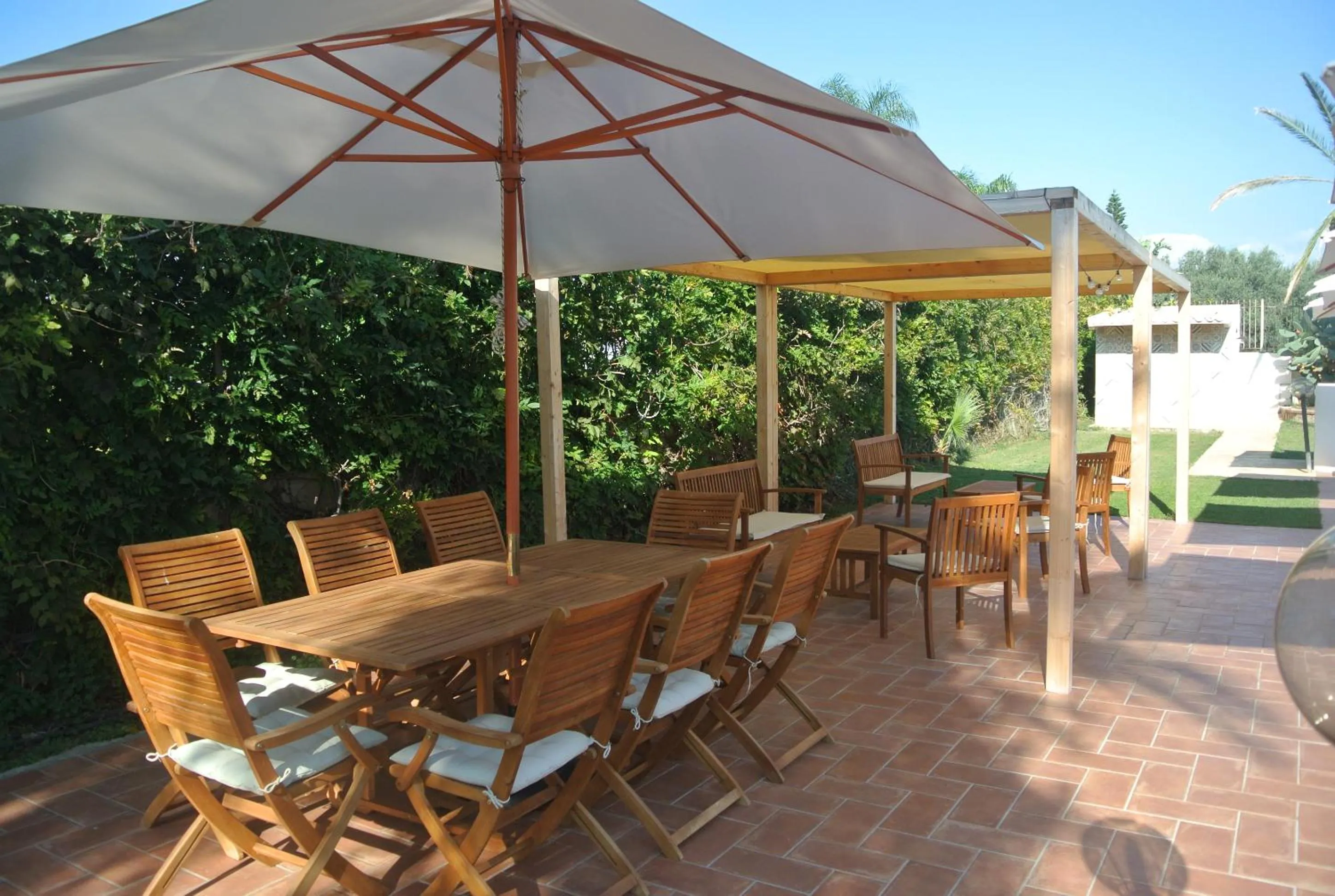 Dining area in Villa Carlotta Resort