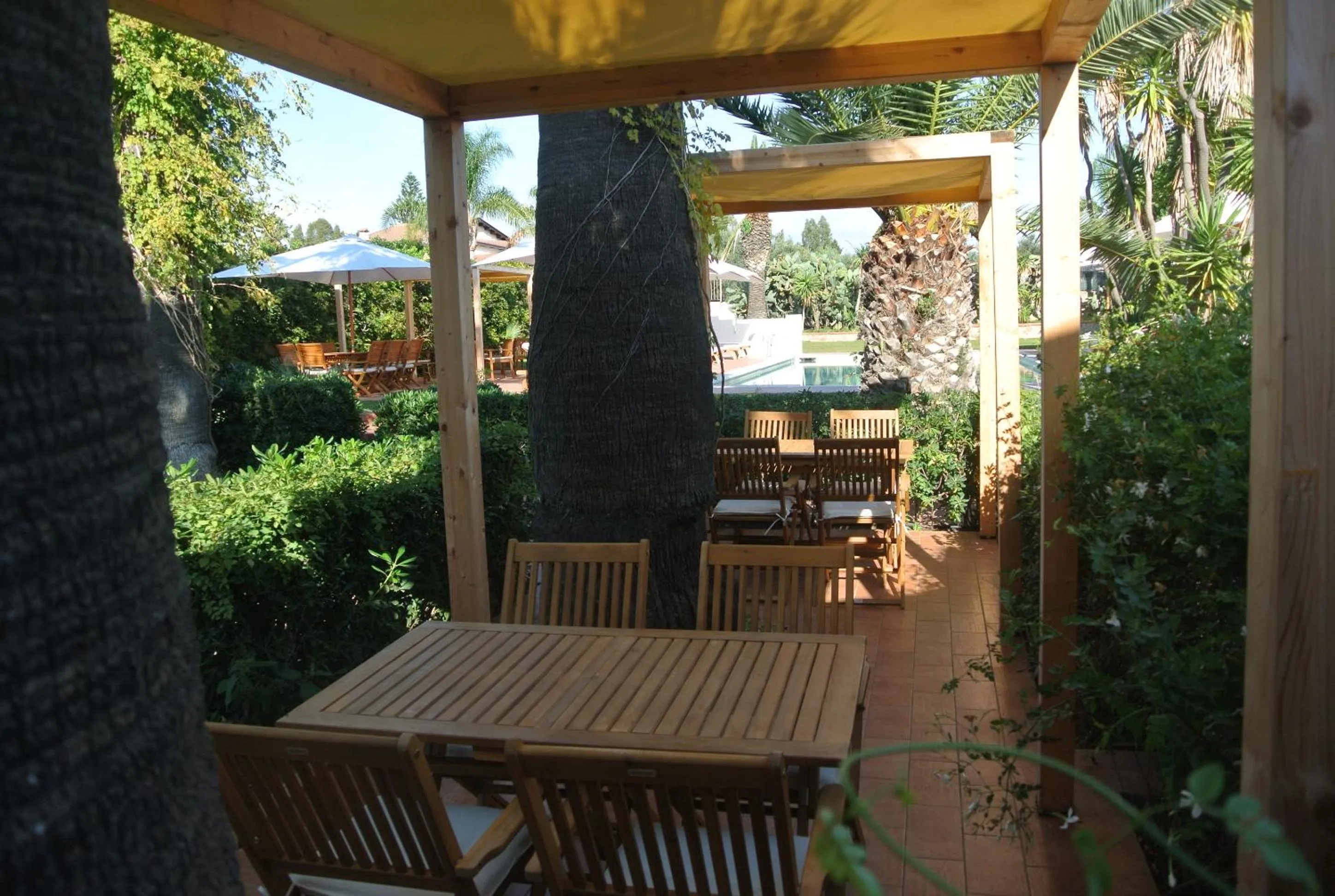 Dining area in Villa Carlotta Resort