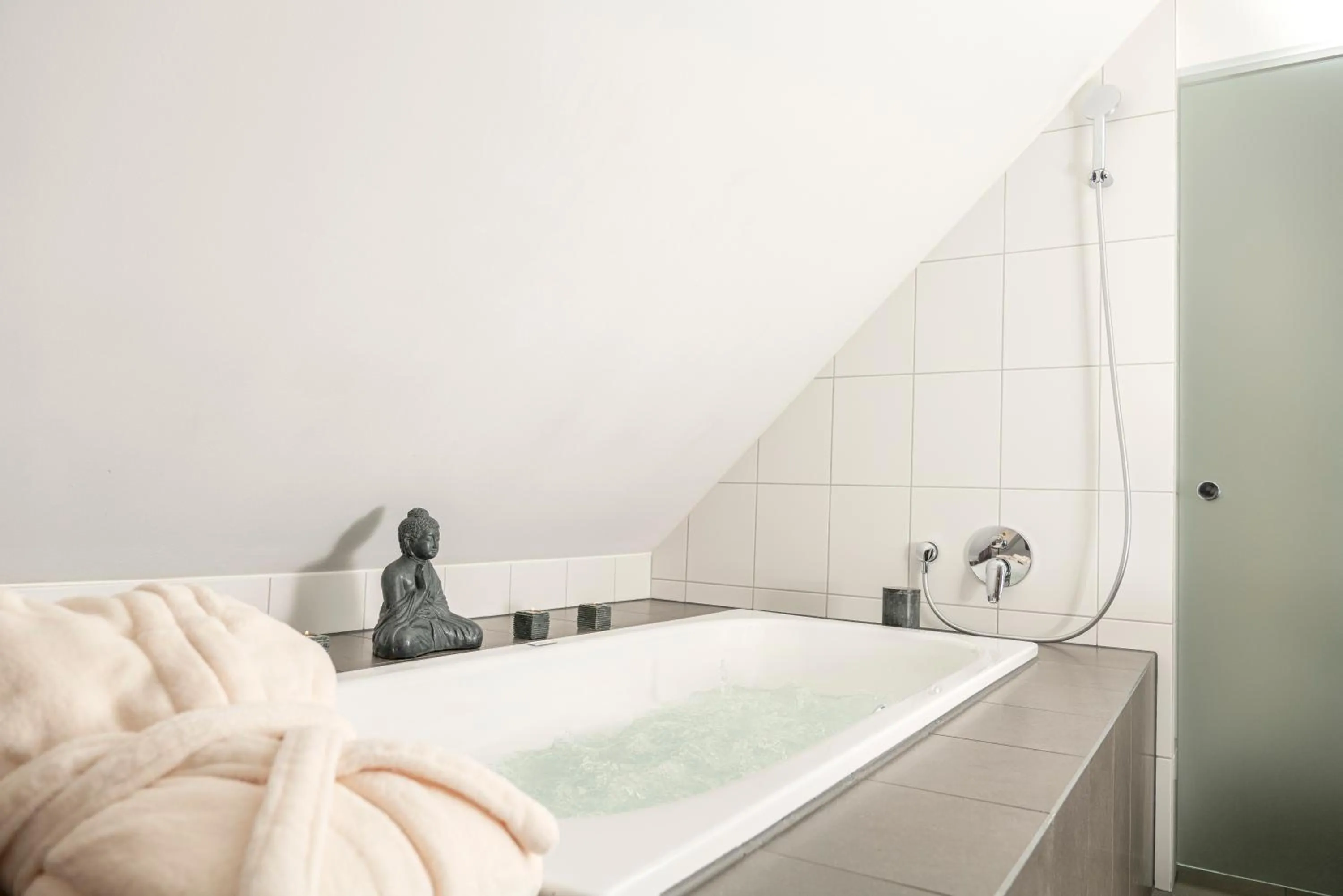 Photo of the whole room in Boutique Hotel Weisses Kreuz - Adult only Hotel