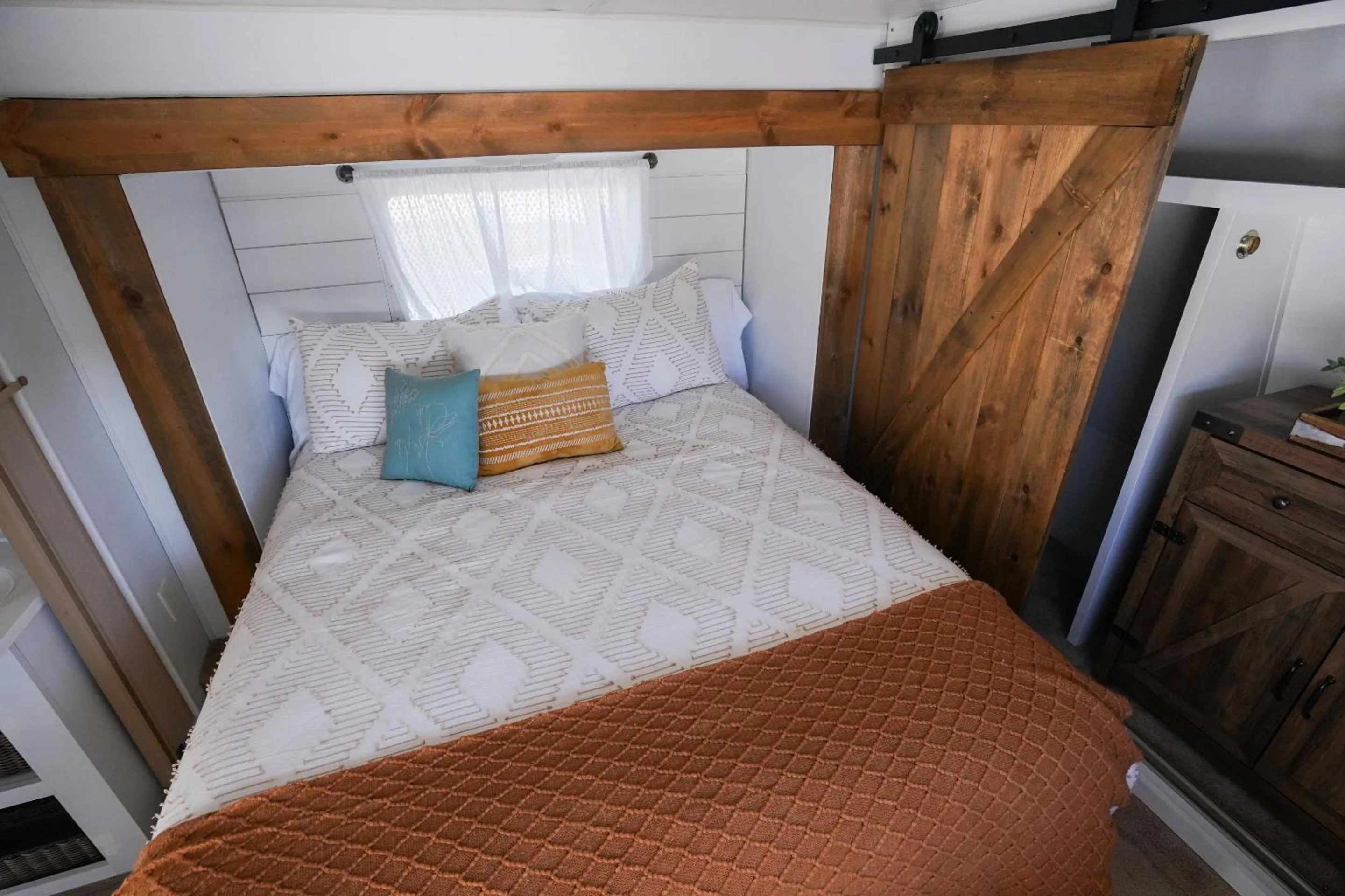 Bedroom, Bed in Happy Trails Bed and Breakfast