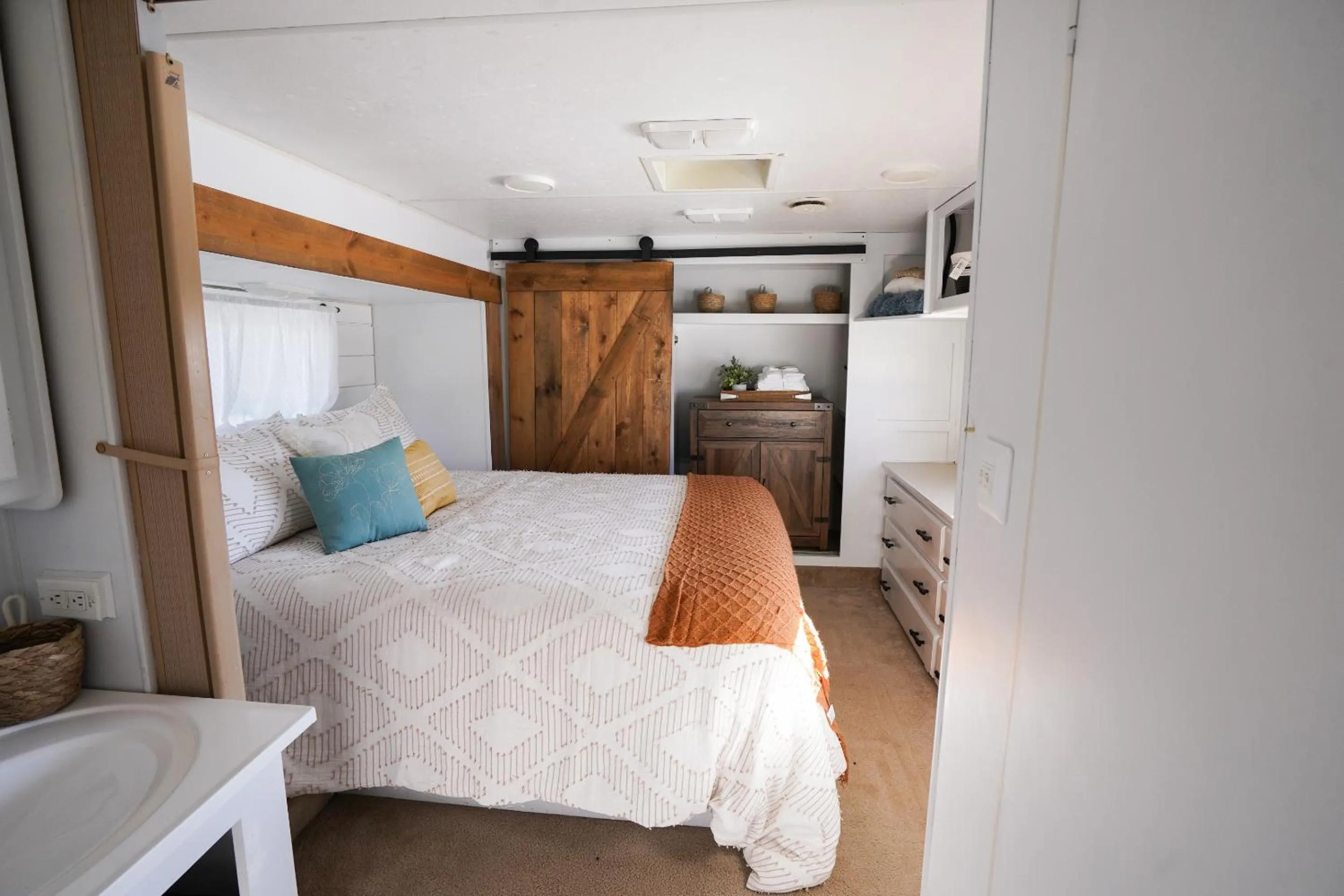 Bedroom, Bed in Happy Trails Bed and Breakfast