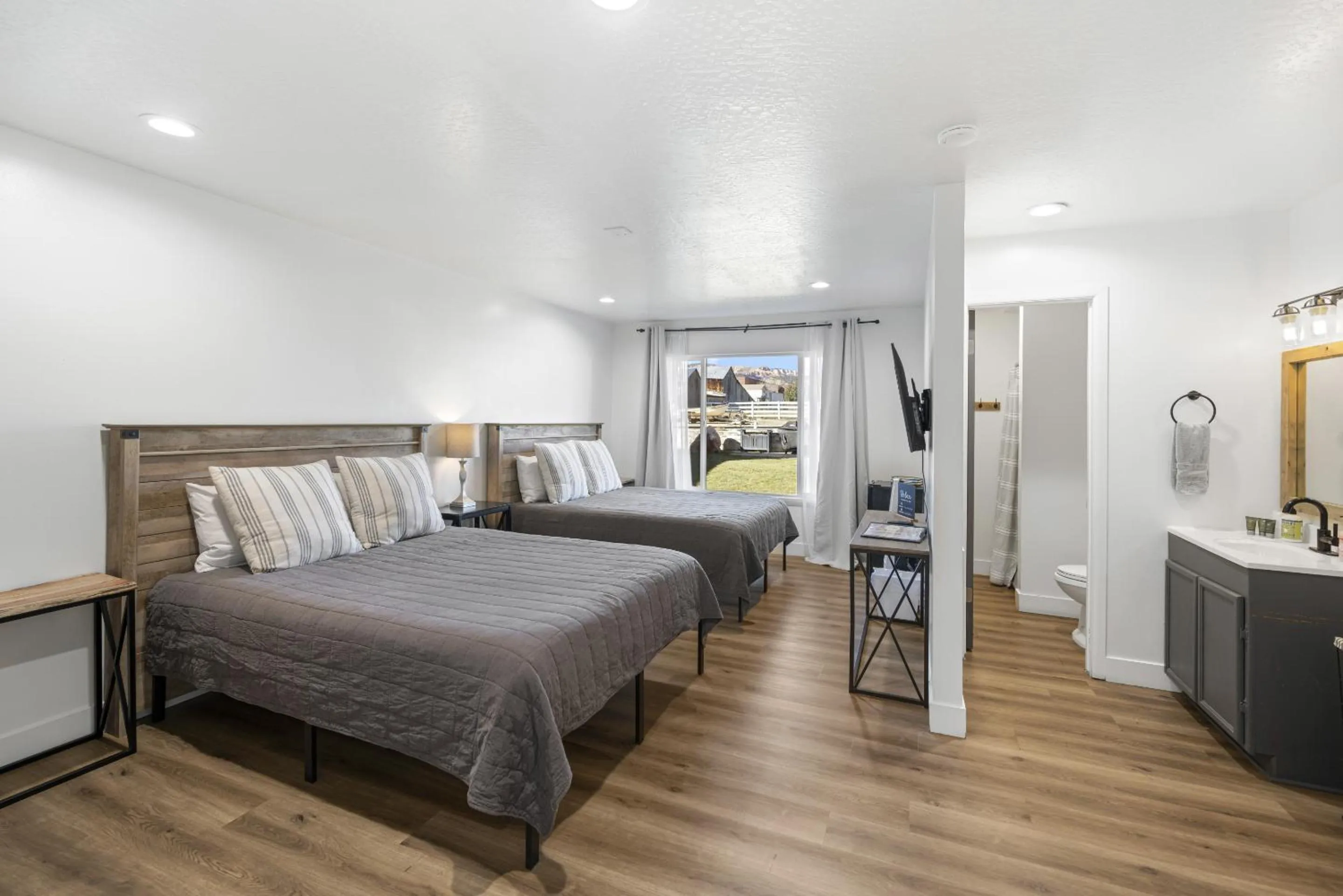 Bedroom, Bed in Happy Trails Bed and Breakfast