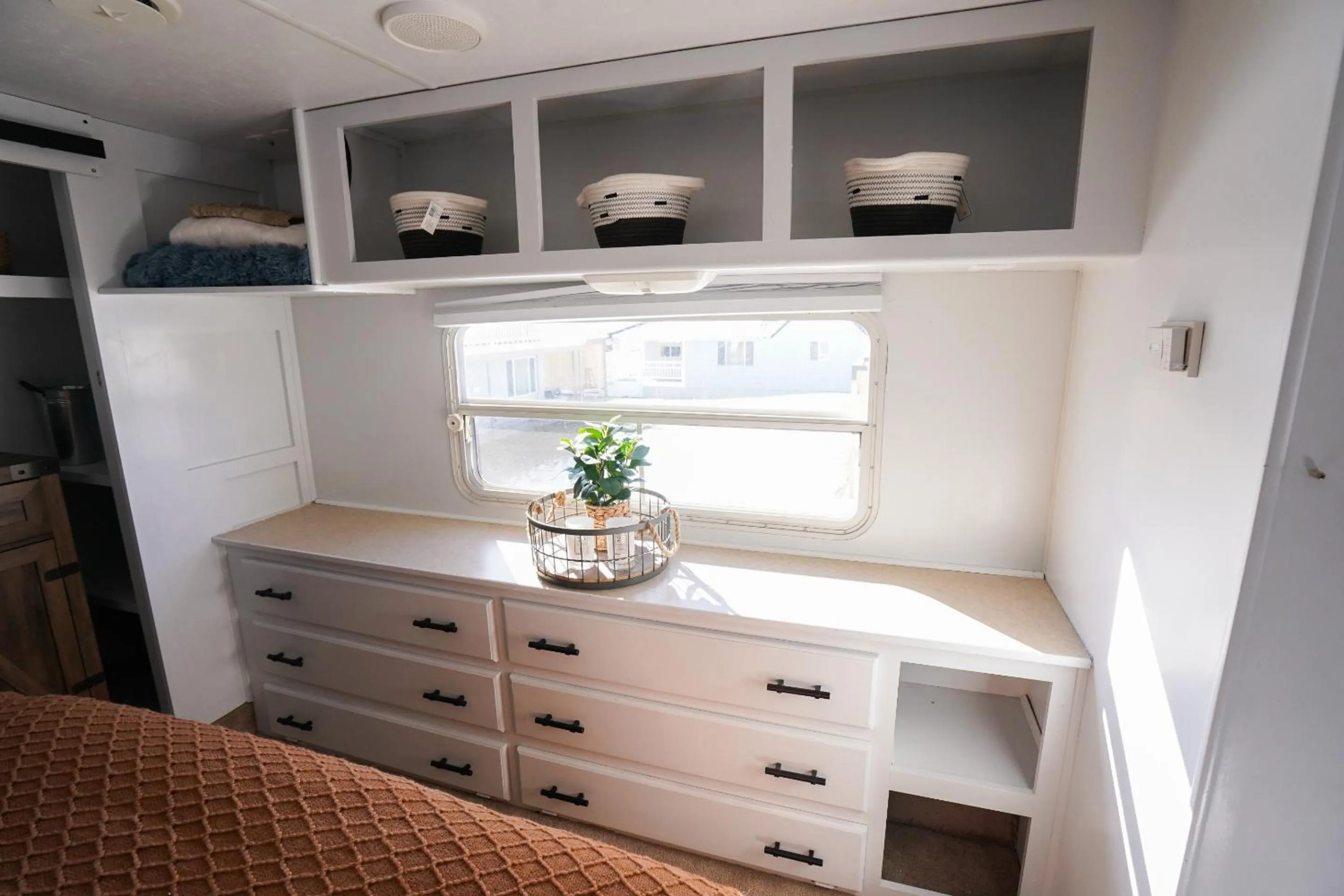 Bedroom in Happy Trails Bed and Breakfast