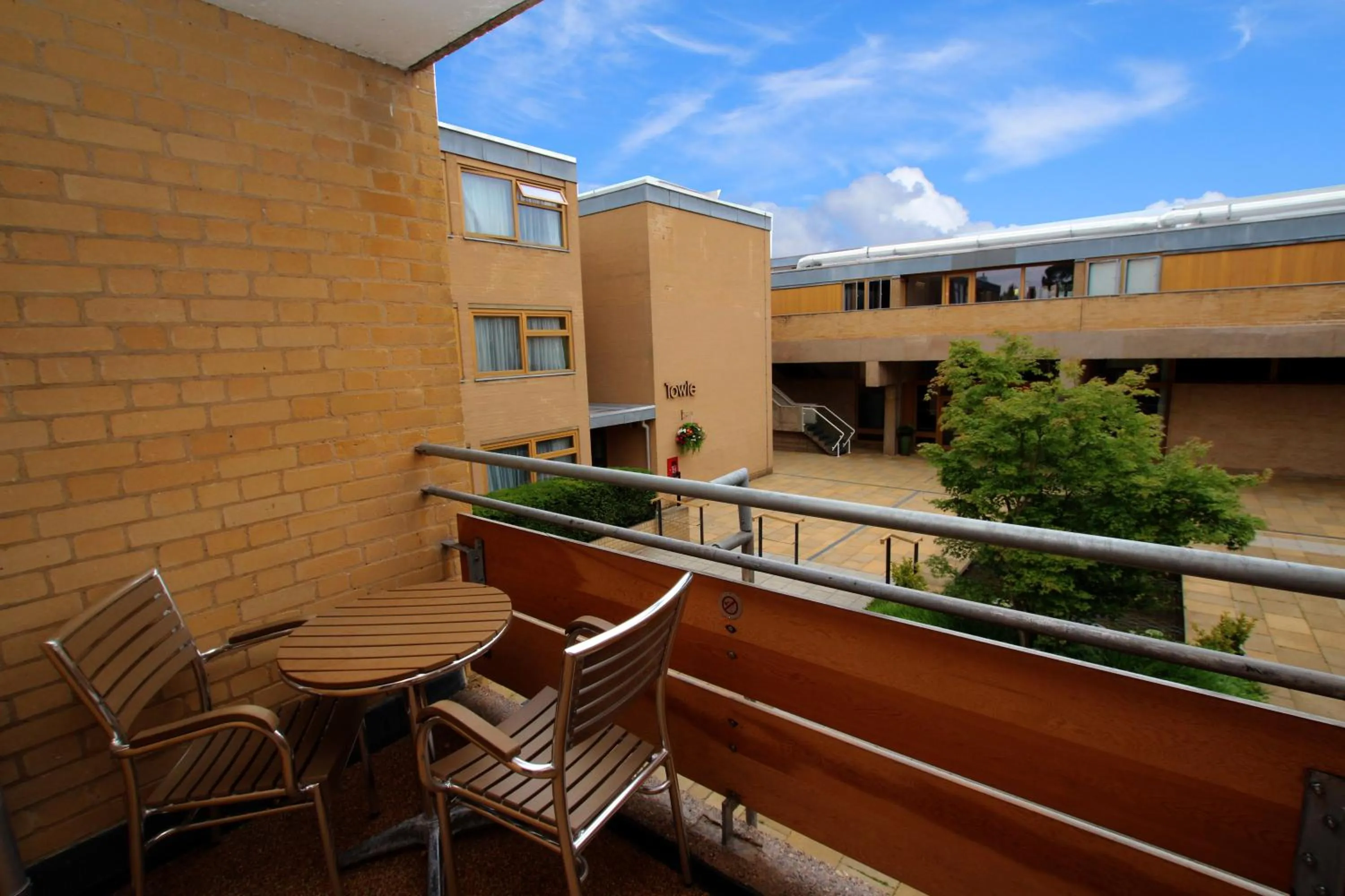 Balcony/Terrace in College Court Hotel