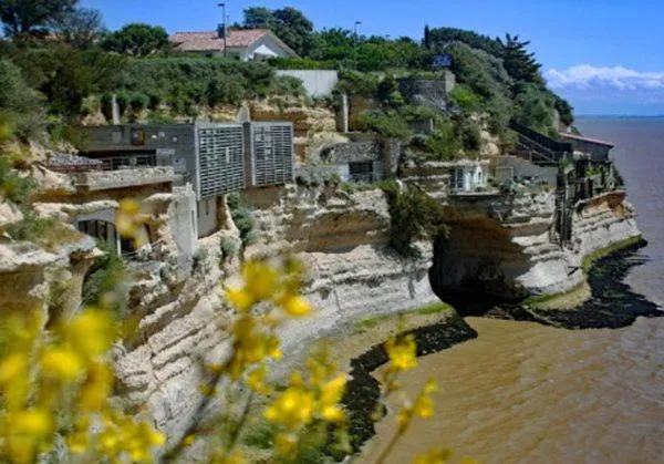 Le Crist'Al, hôtel climatisé, front de mer, proche du centre ville, et solution de restauration
