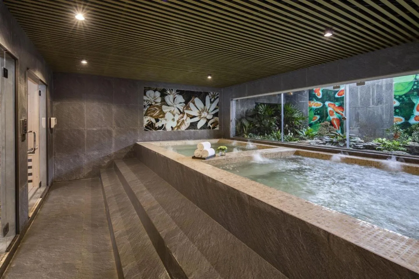 Hot Tub in Lalita Boutique Hotel & Spa Ninh Binh