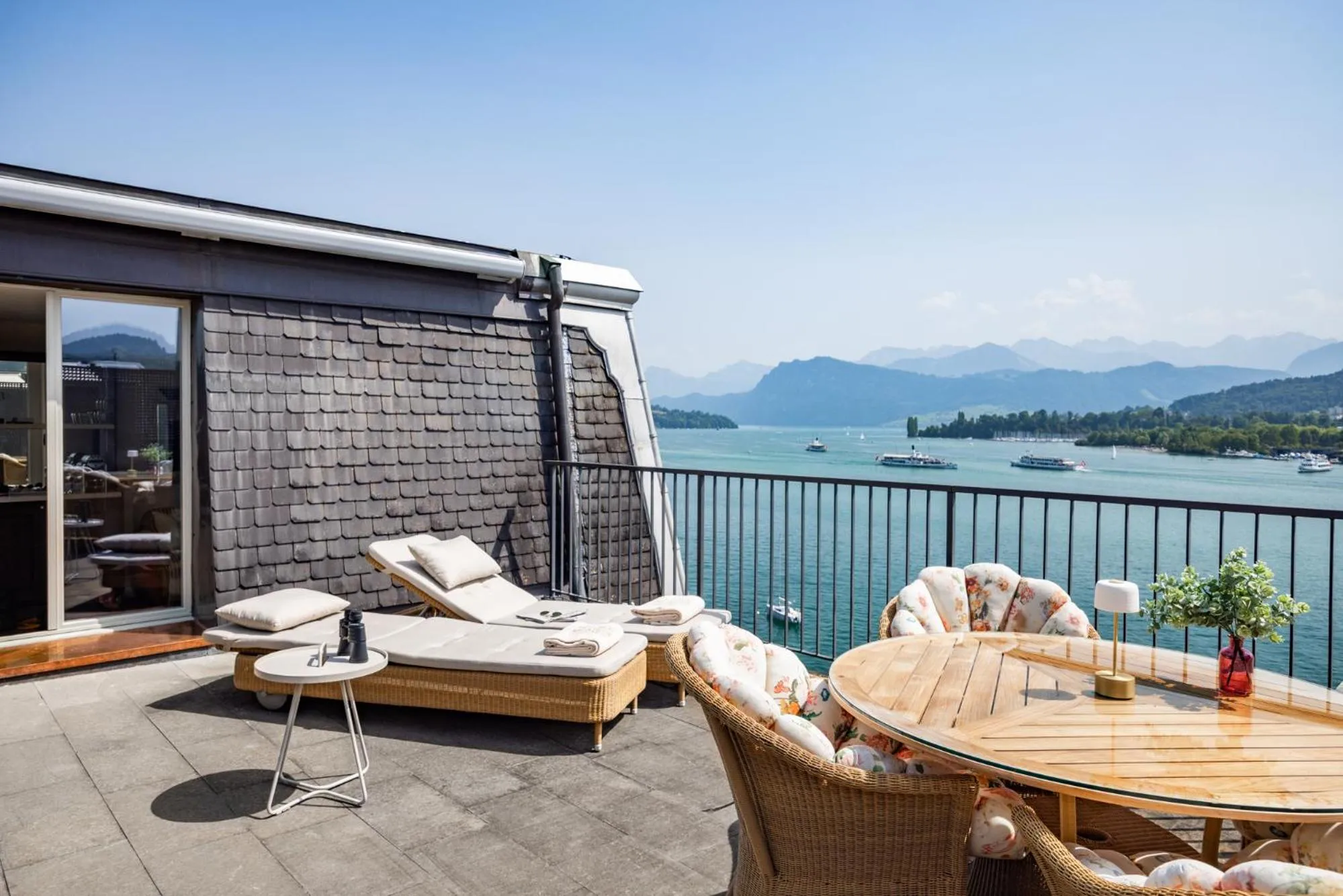 Lake view in Grand Hotel National Luzern