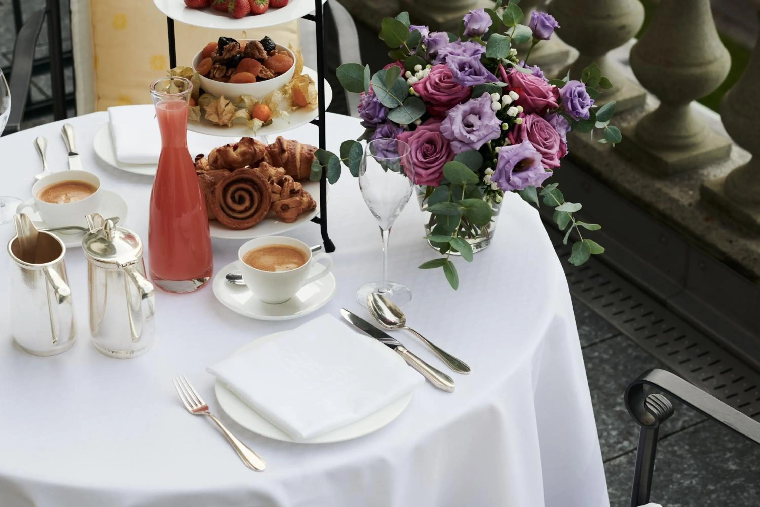 Breakfast in Grand Hotel National Luzern