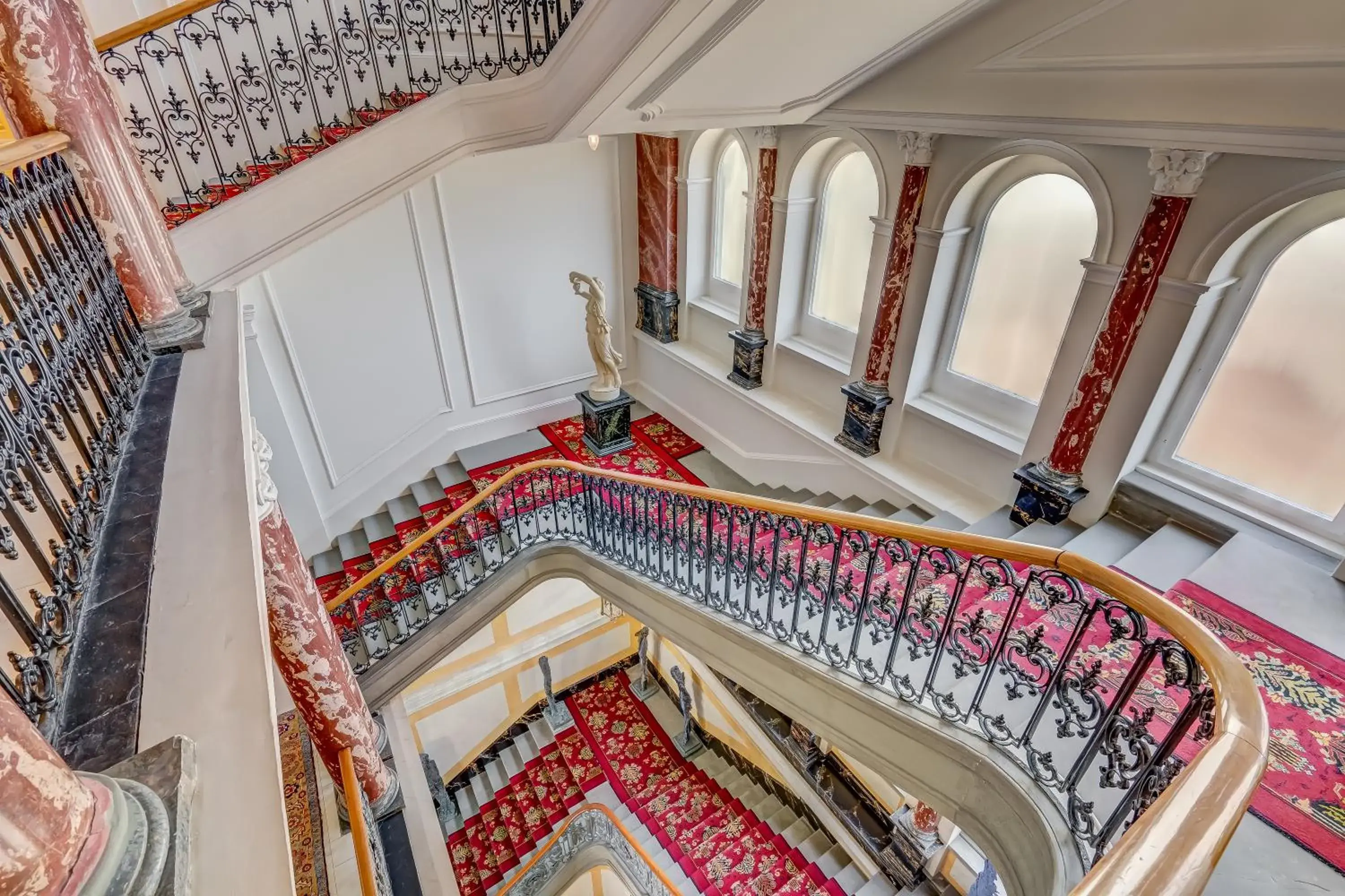 Property building in Grand Hotel National Luzern Property building in Grand Hotel National Luzern