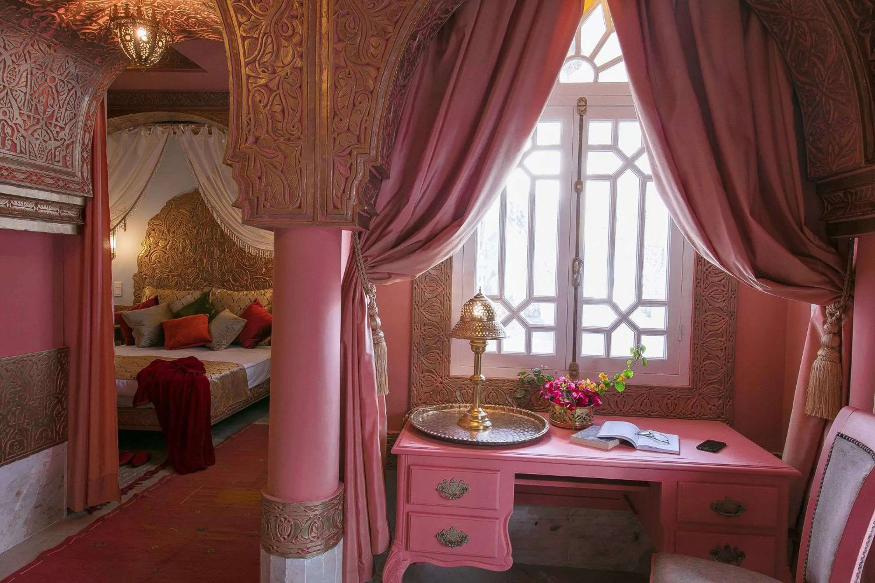 Decorative detail, Bed in Riad Dar El Malaika