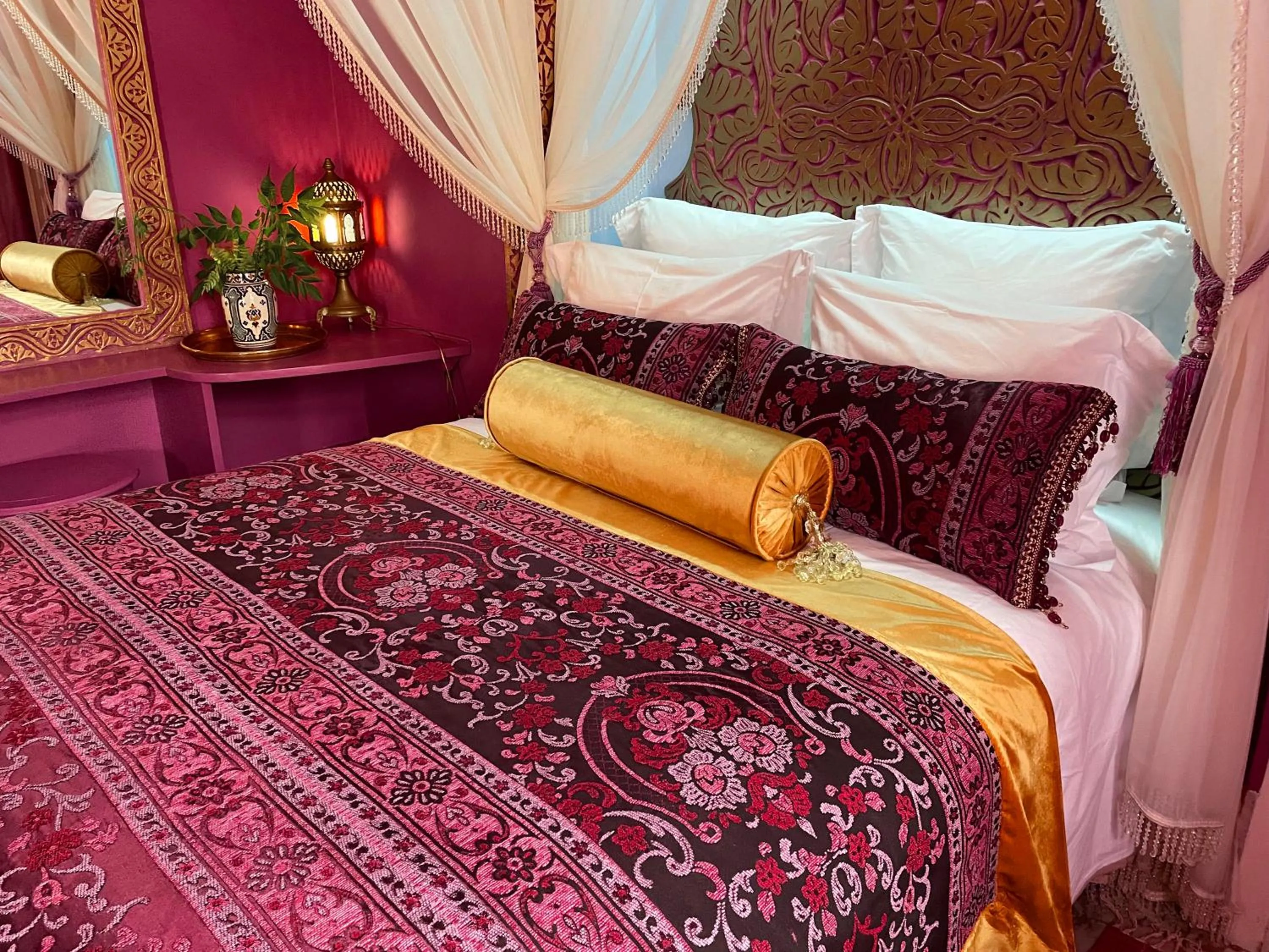 Bed in Riad Dar El Malaika