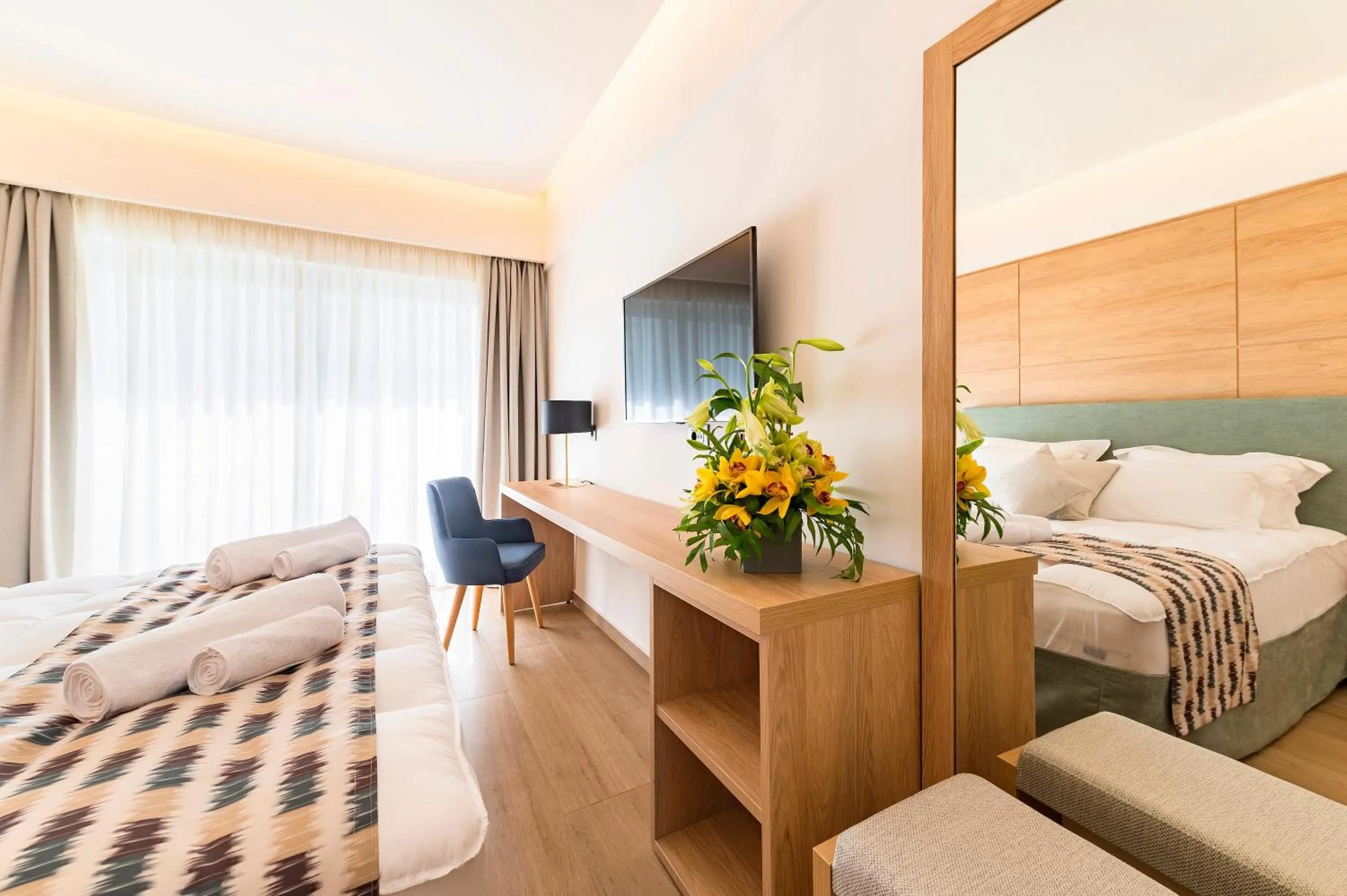 Photo of the whole room, Bed in Acandia Hotel