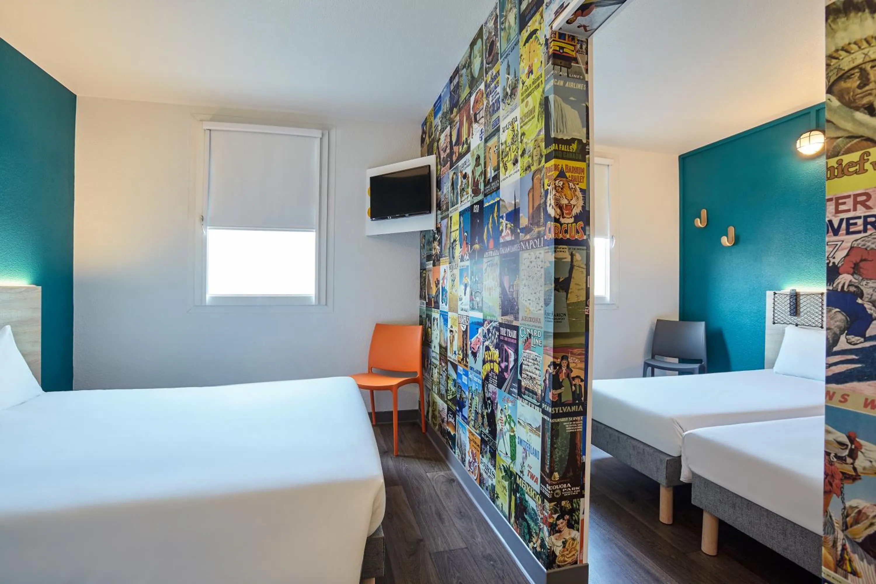 Property building, Bed in hotelF1 Toulon Est La Valette