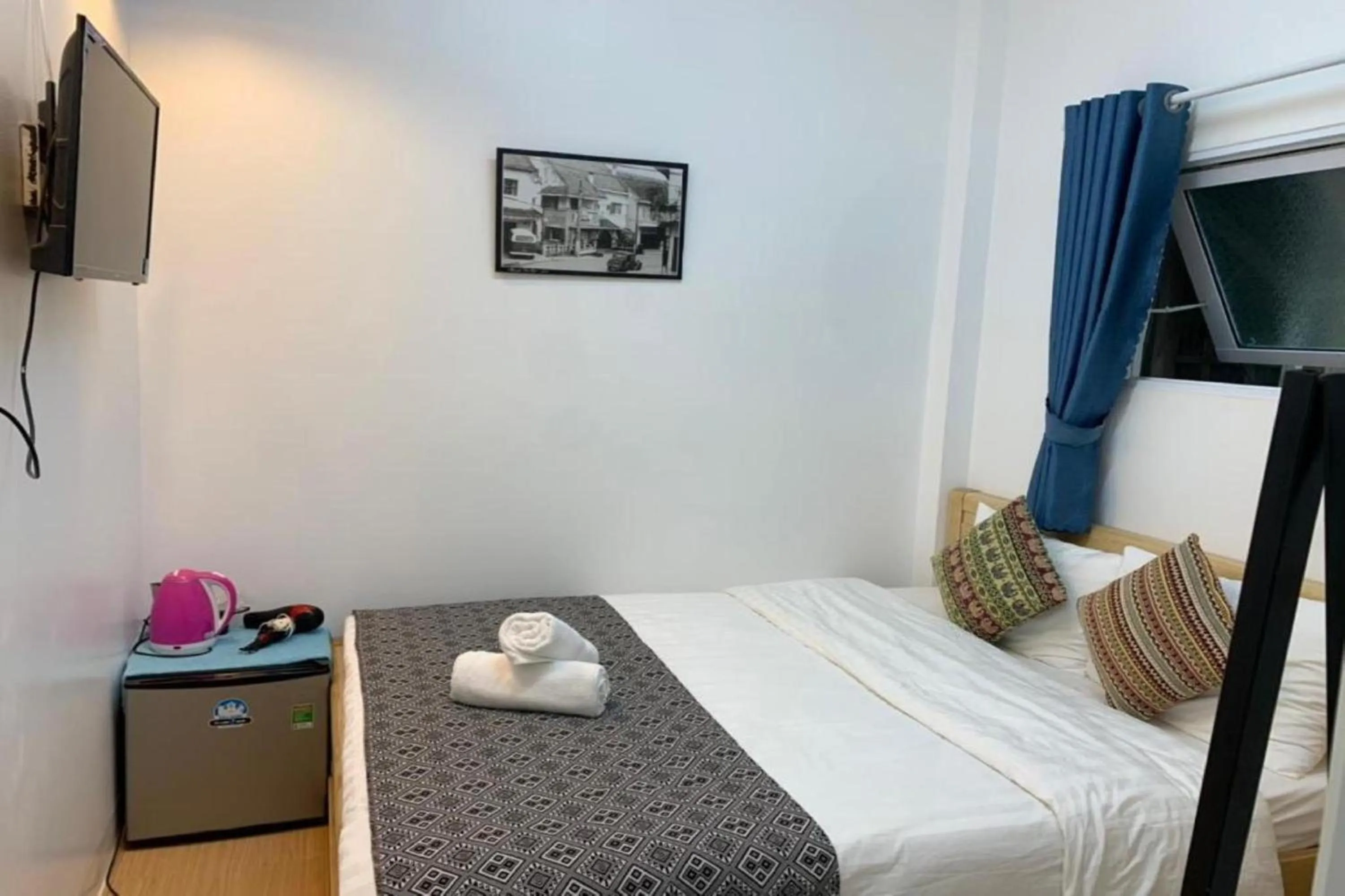 Bed in Chau Giang Hotel