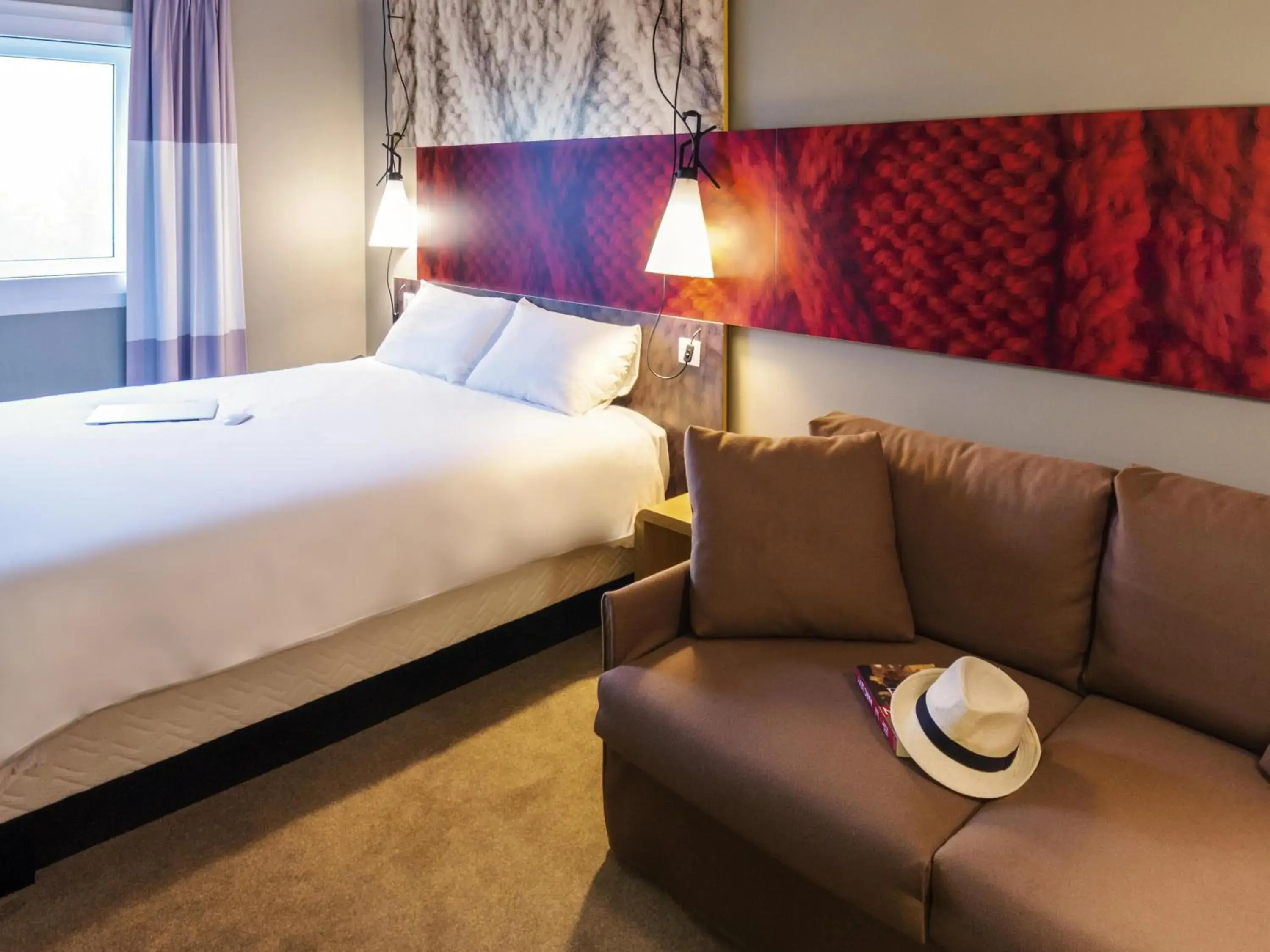 Bedroom, Bed in ibis Toulon La Valette Bedroom, Bed in ibis Toulon La Valette