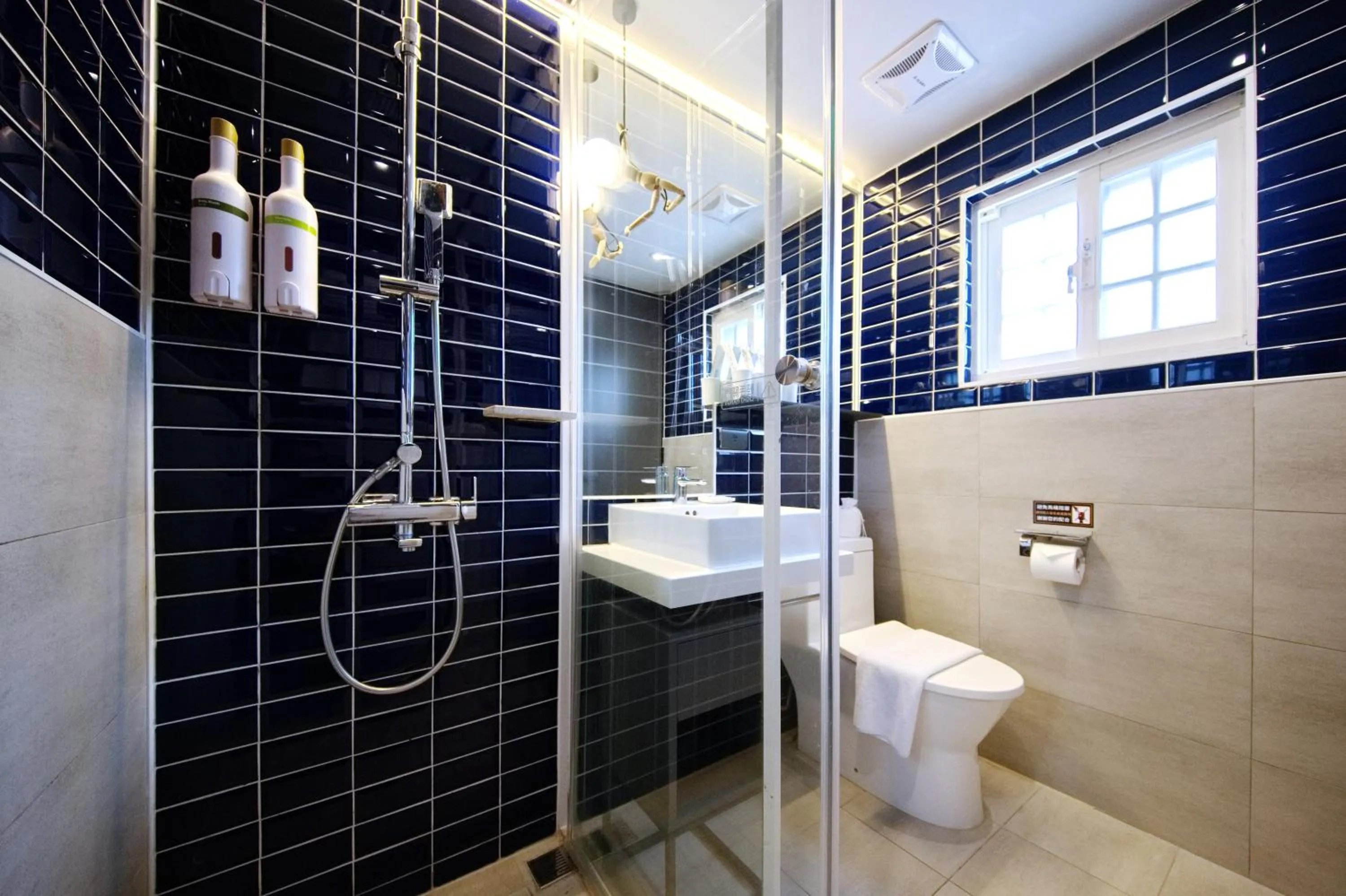 Bathroom in OLAH Poshtel - Hualien Zhongfu