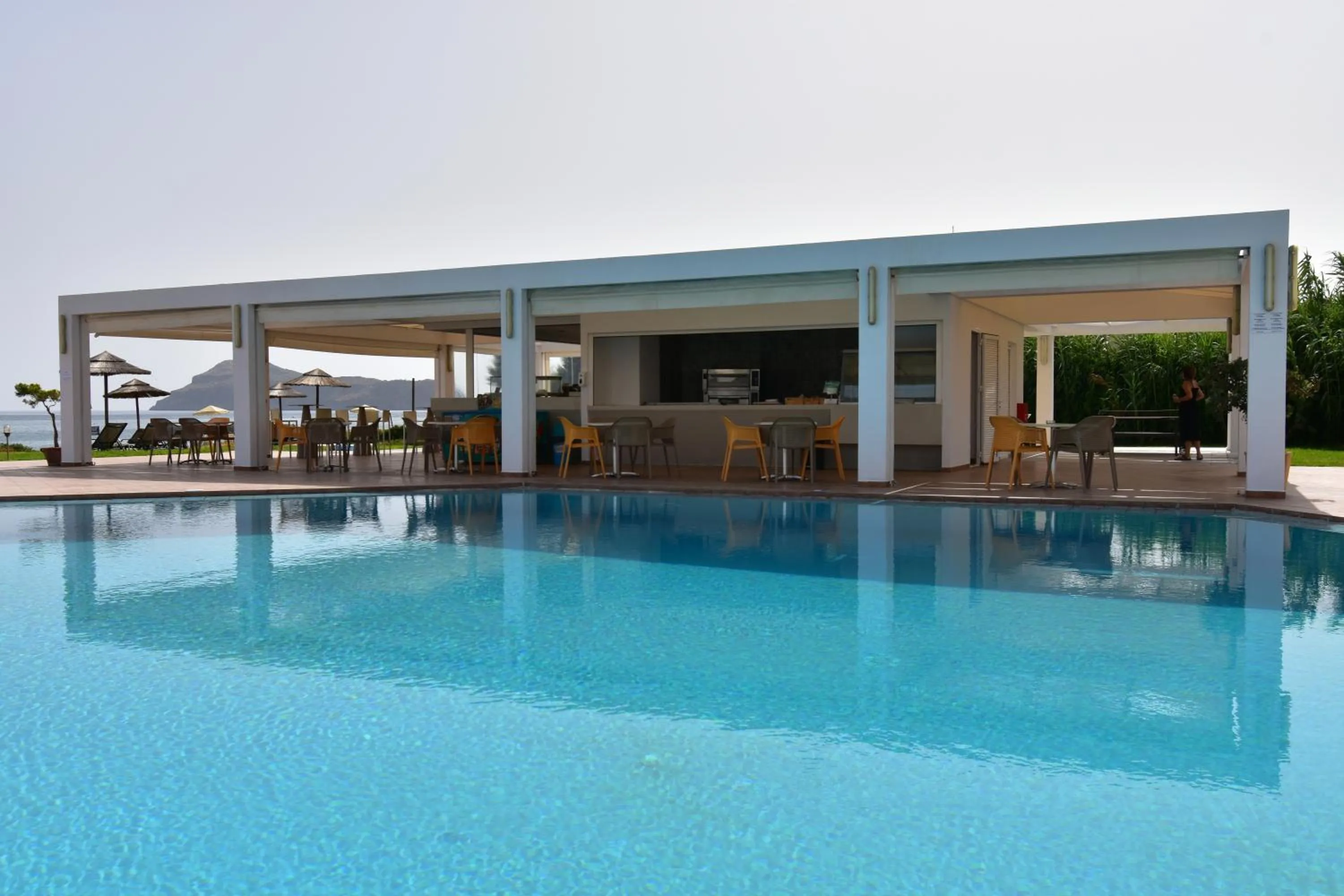 Restaurant/places to eat in Geraniotis Hotel and Resort