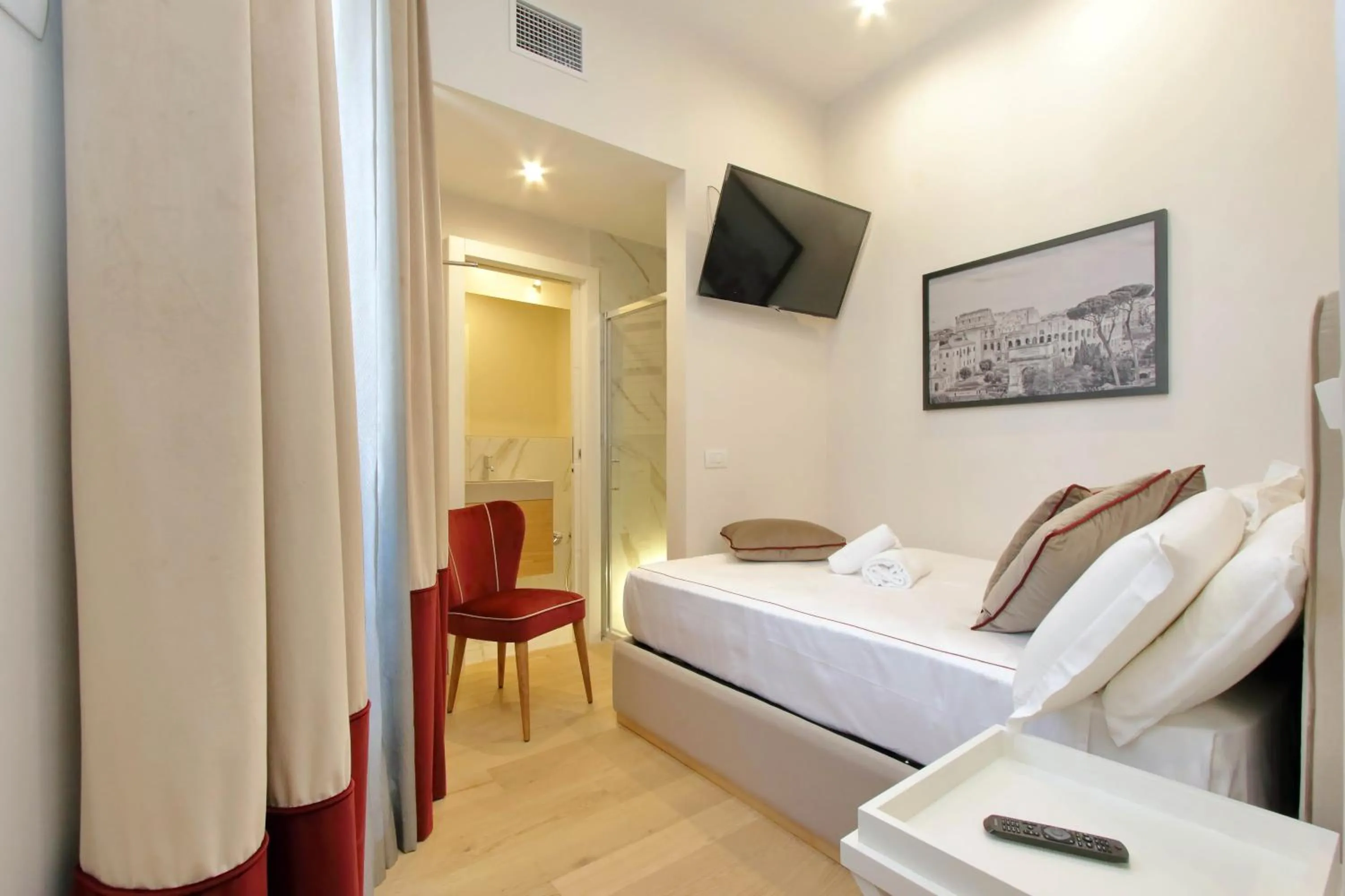 Bedroom, Bed in Monti Panisperna suites