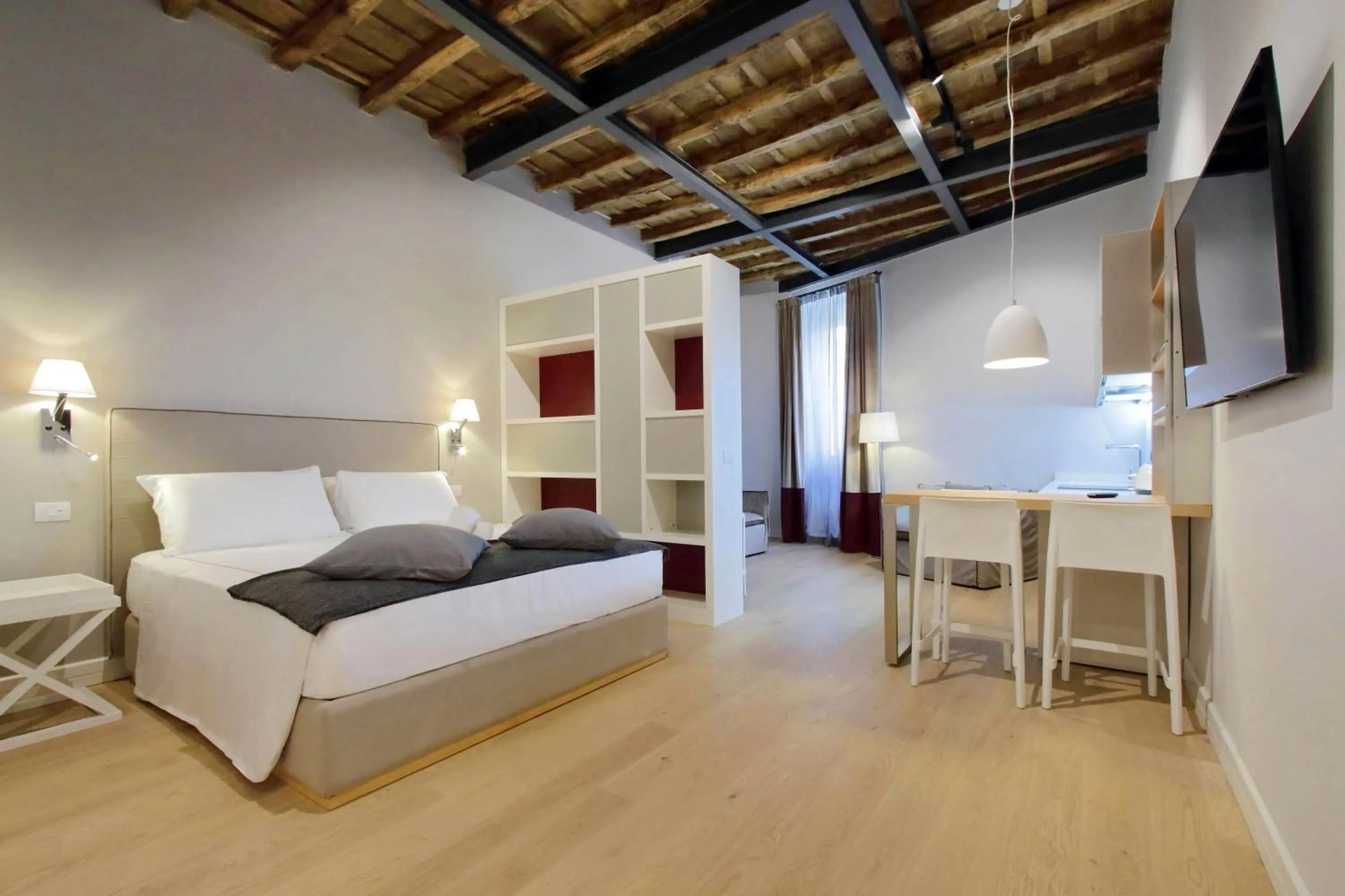 Photo of the whole room, Bed in Monti Panisperna suites