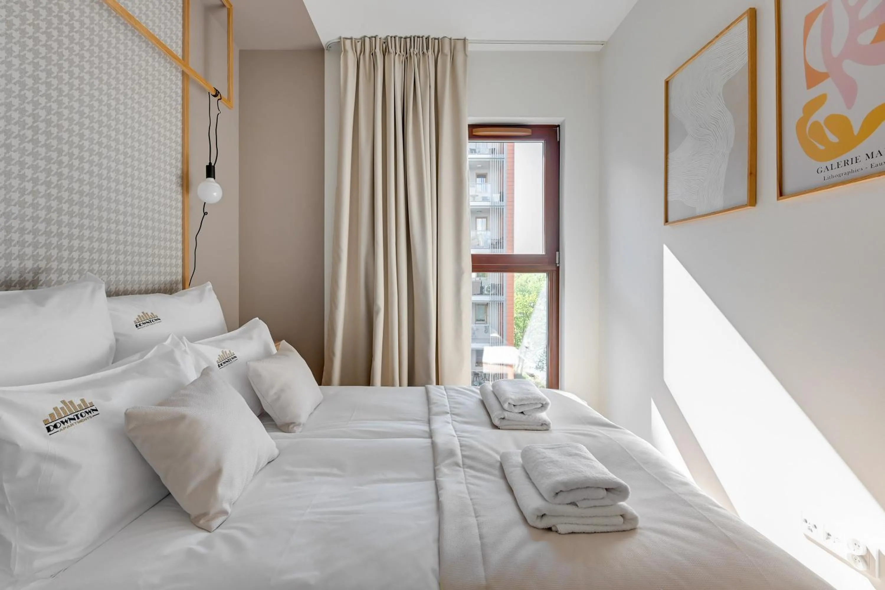 Bedroom, Bed in Aura III Apartments & Free Parking by Downtown Apartments