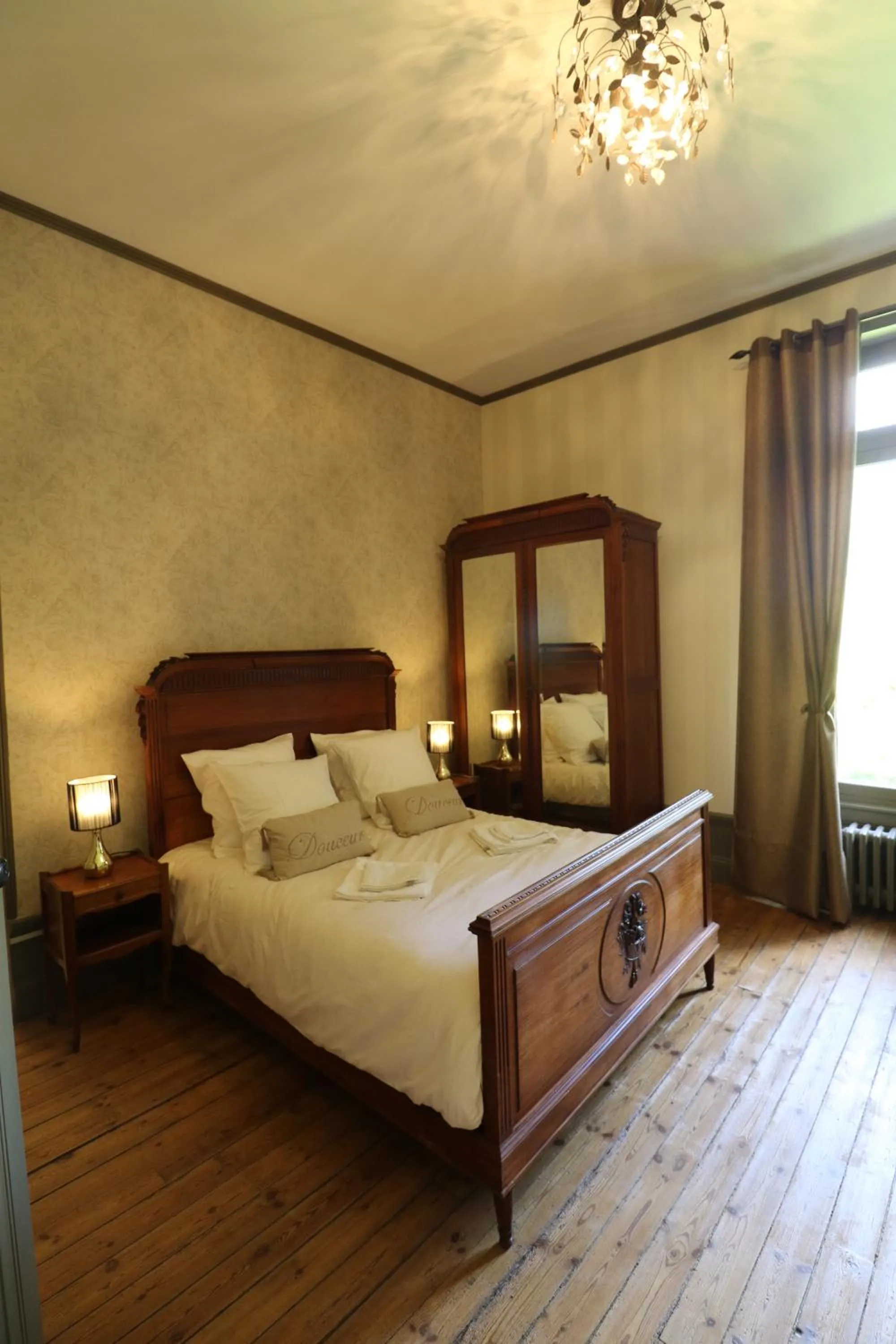 Bed in Domaine de Champ rose