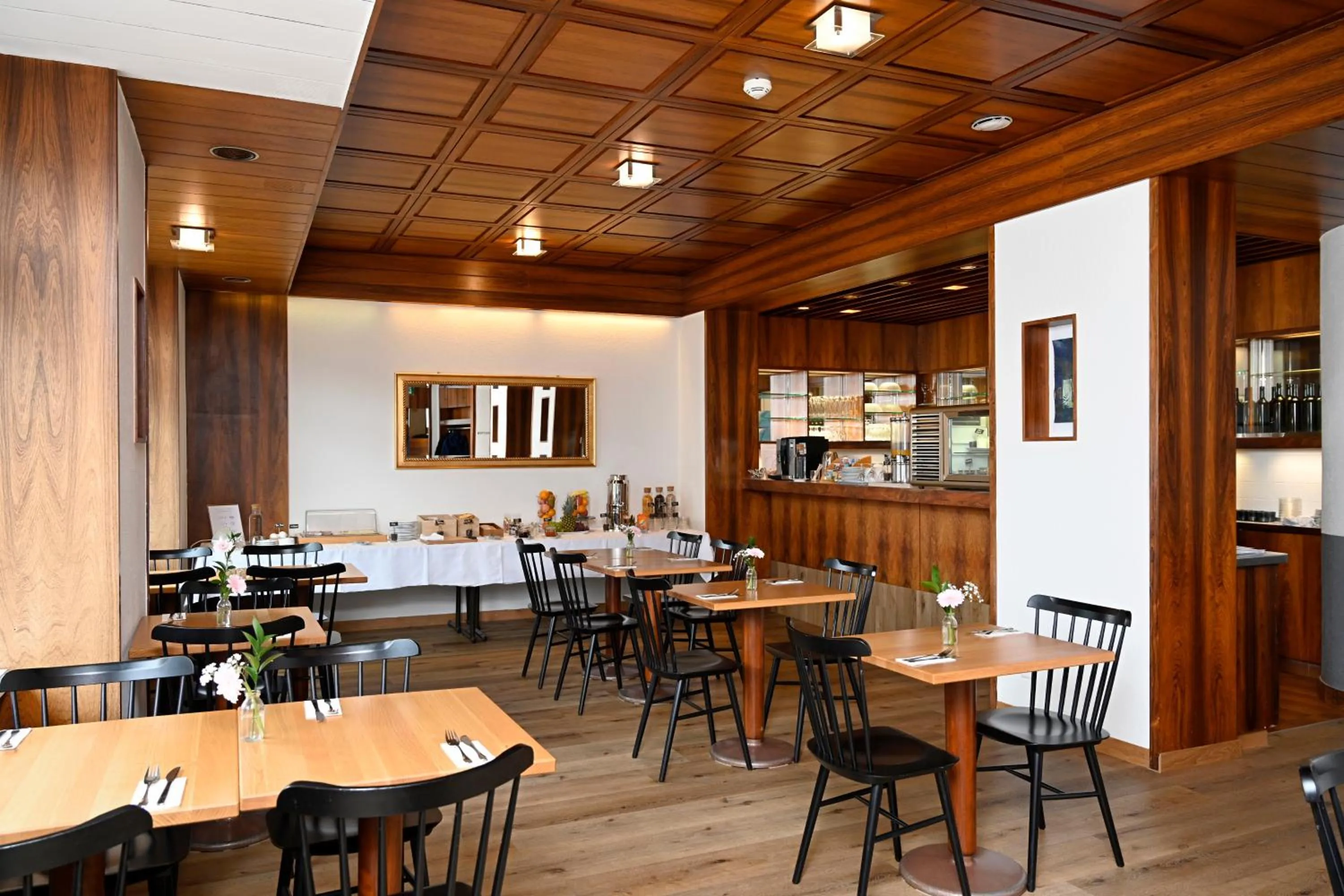 Restaurant/places to eat in Olympia Hotel Zurich