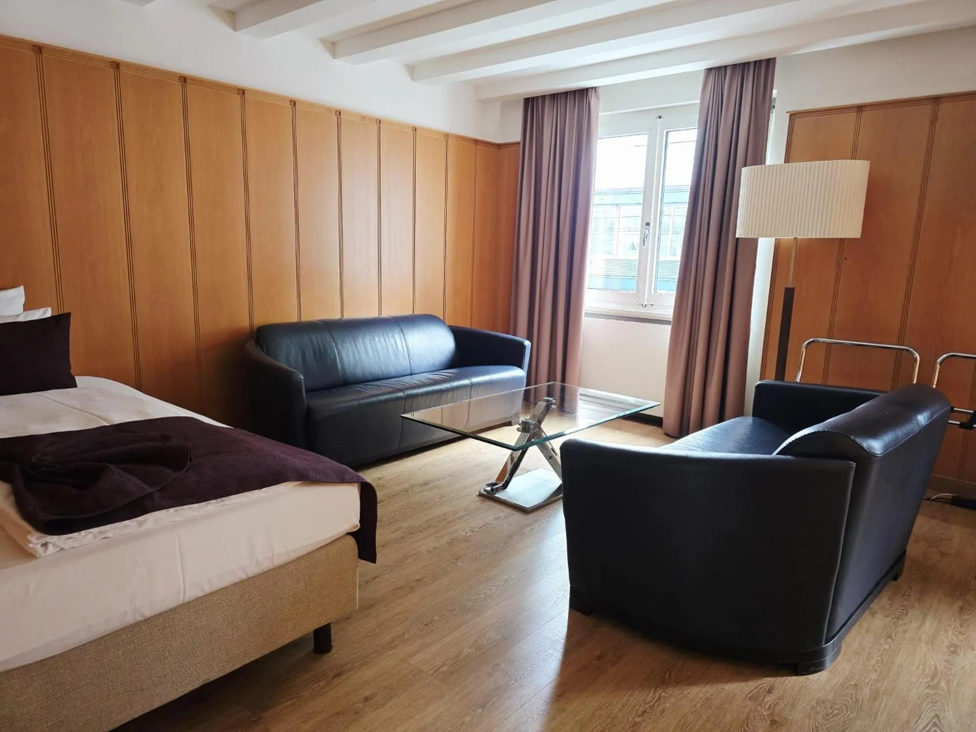 Photo of the whole room in Olympia Hotel Zurich