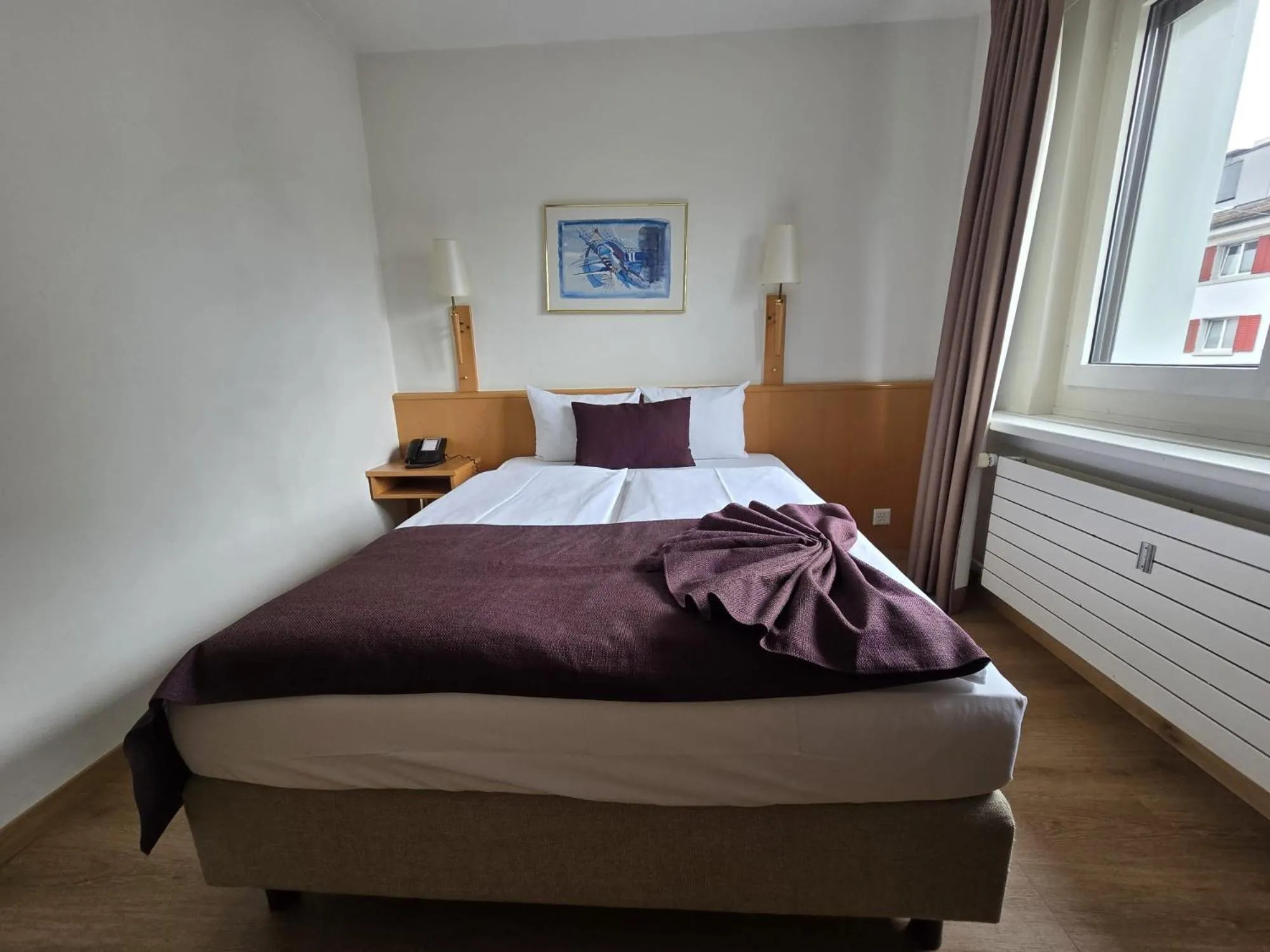 Photo of the whole room, Bed in Olympia Hotel Zurich