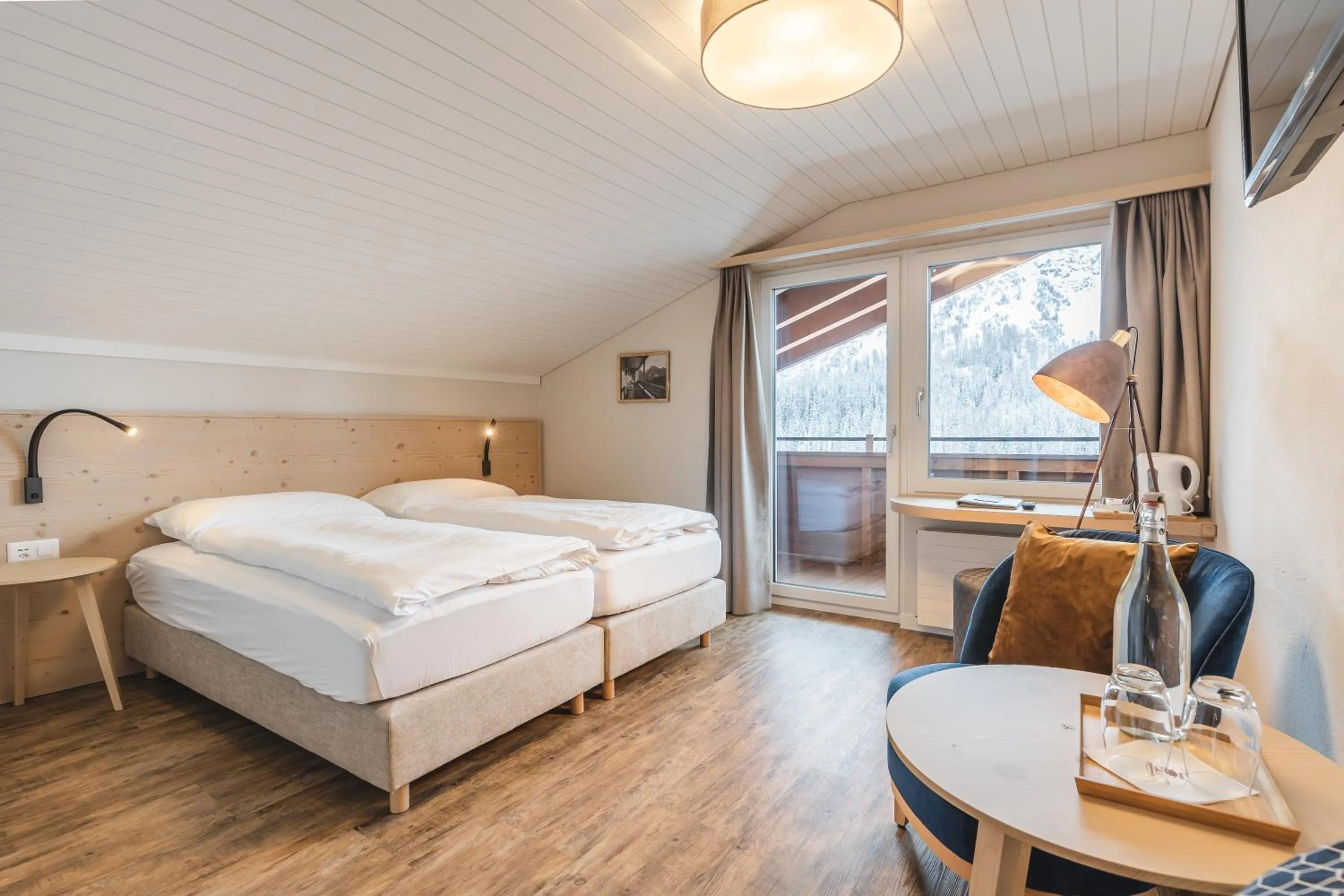 Photo of the whole room, Bed in Hotel Alpensonne - Panoramazimmer & Restaurant