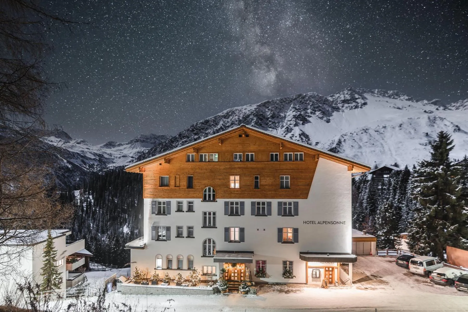 Property building in Hotel Alpensonne - Panoramazimmer & Restaurant