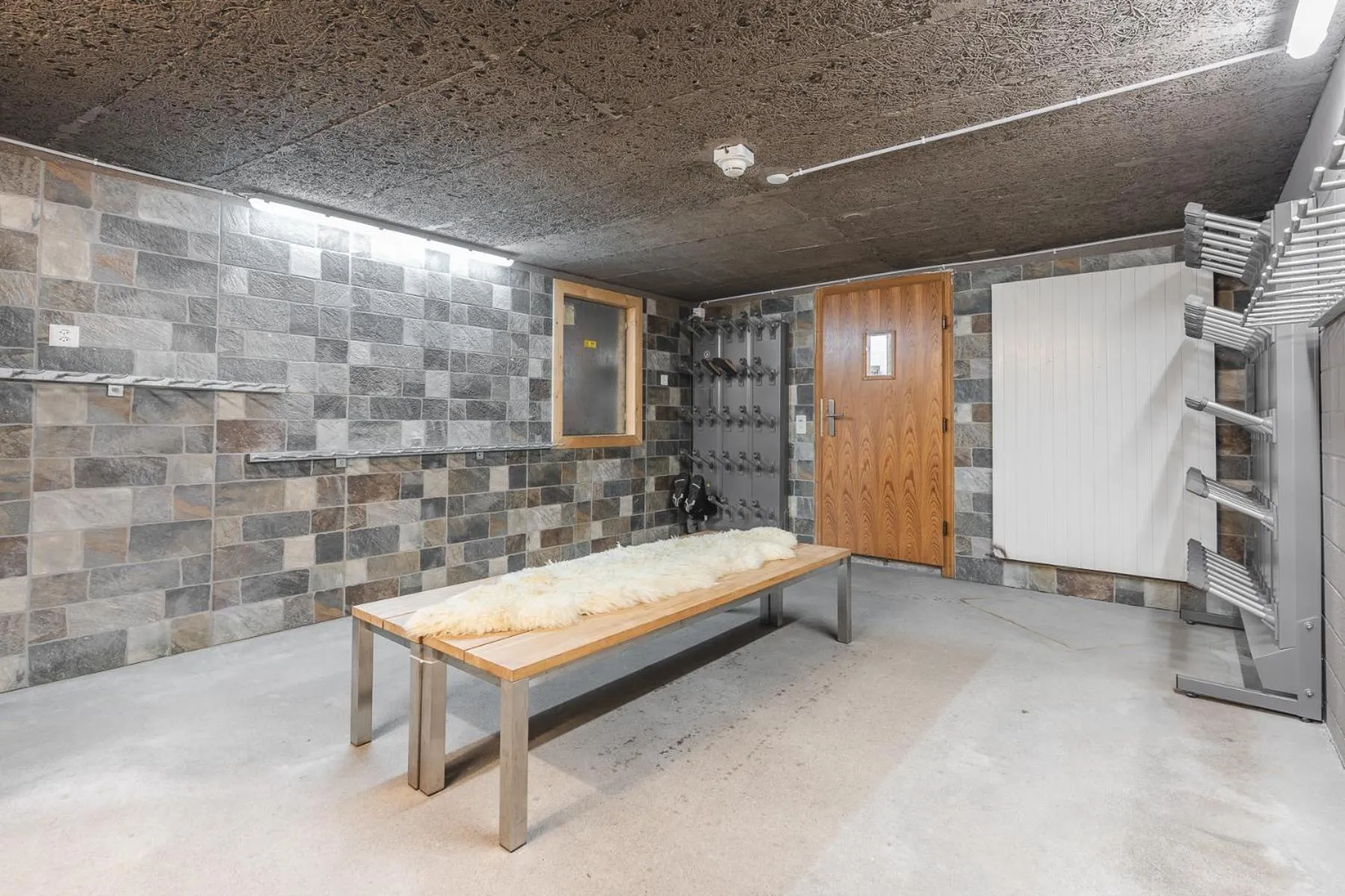 Skiing in Hotel Alpensonne - Panoramazimmer & Restaurant