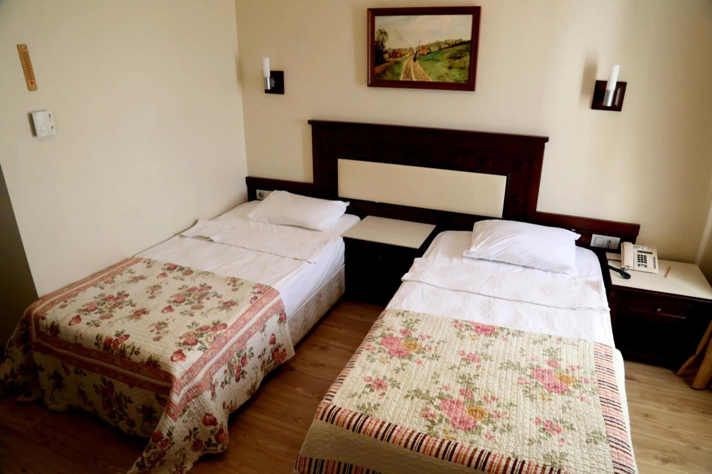 Bed in Kumburgaz Blue World Hotel