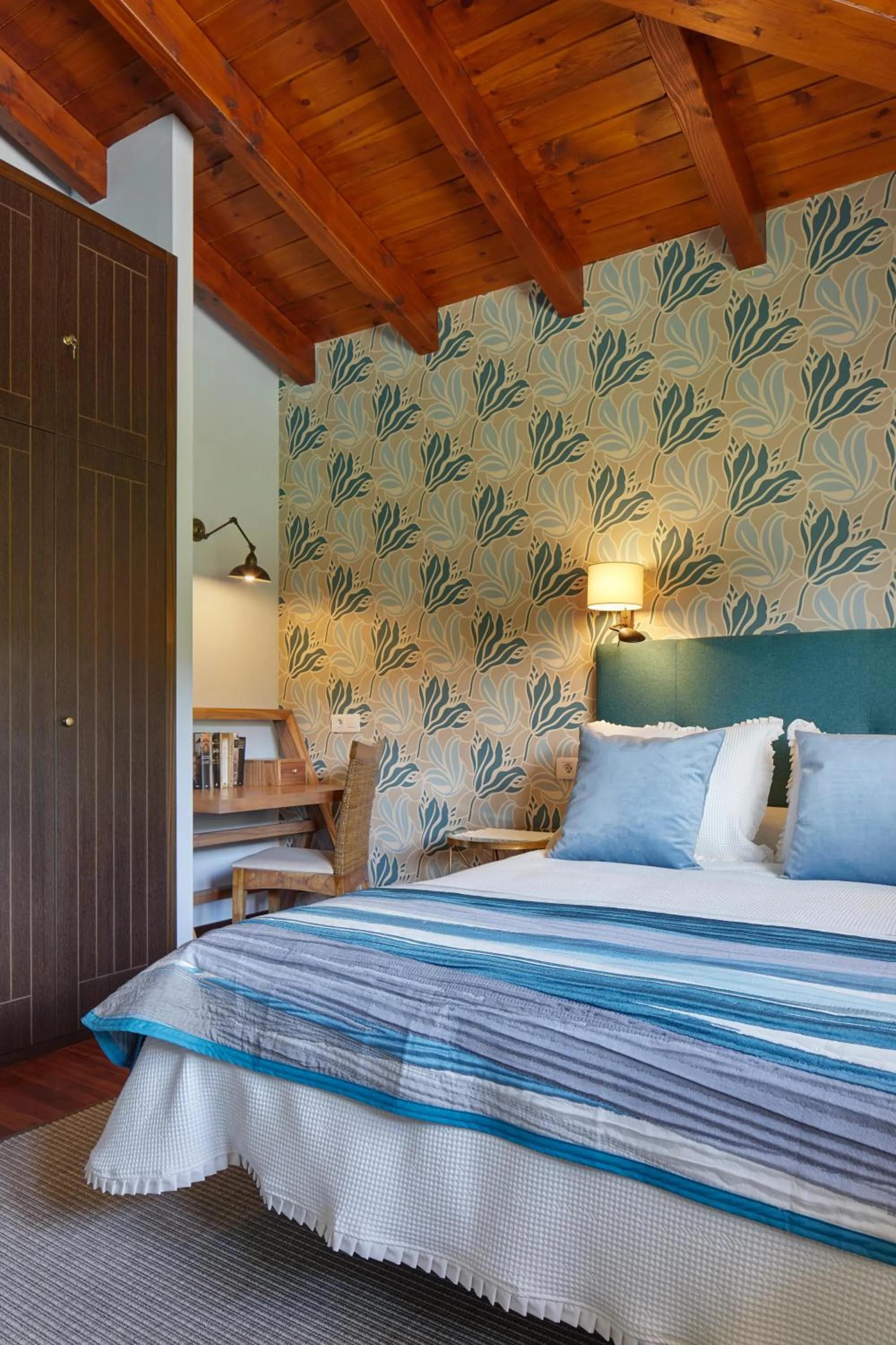 Bed in Hotel Txoriene - Arrieta - HBI01298