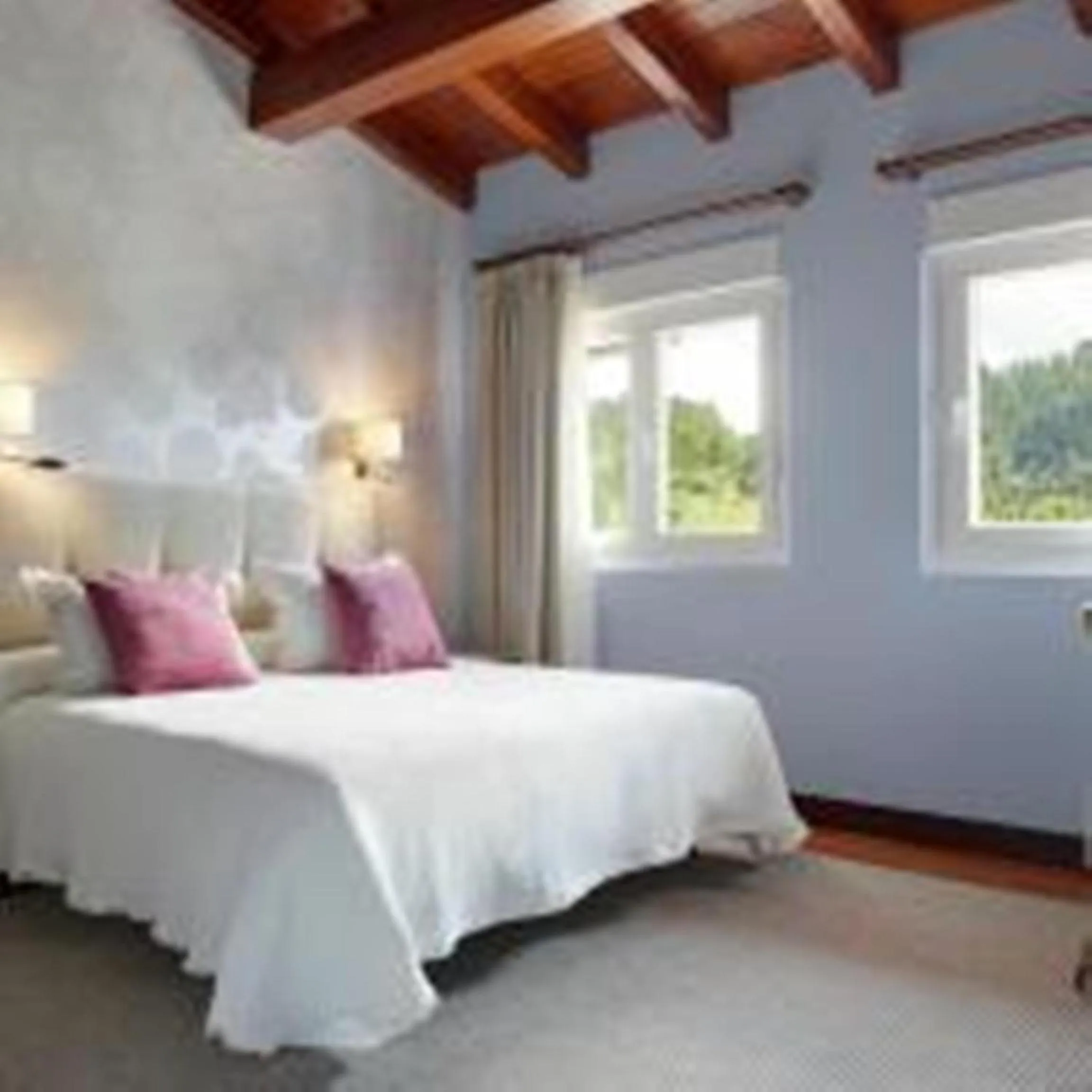 Bed in Hotel Txoriene - Arrieta - HBI01298