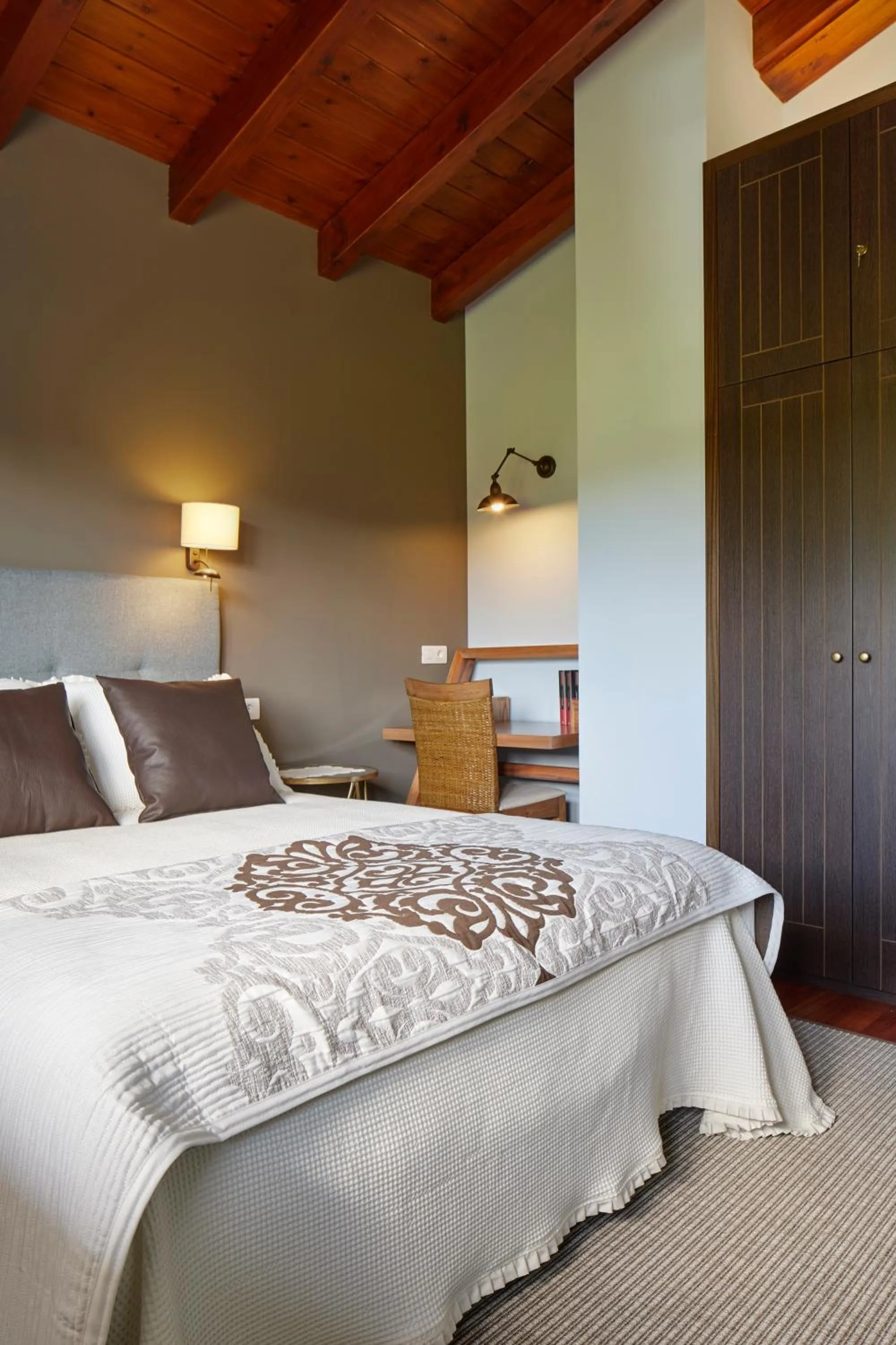 Bedroom, Bed in Hotel Txoriene - Arrieta - HBI01298