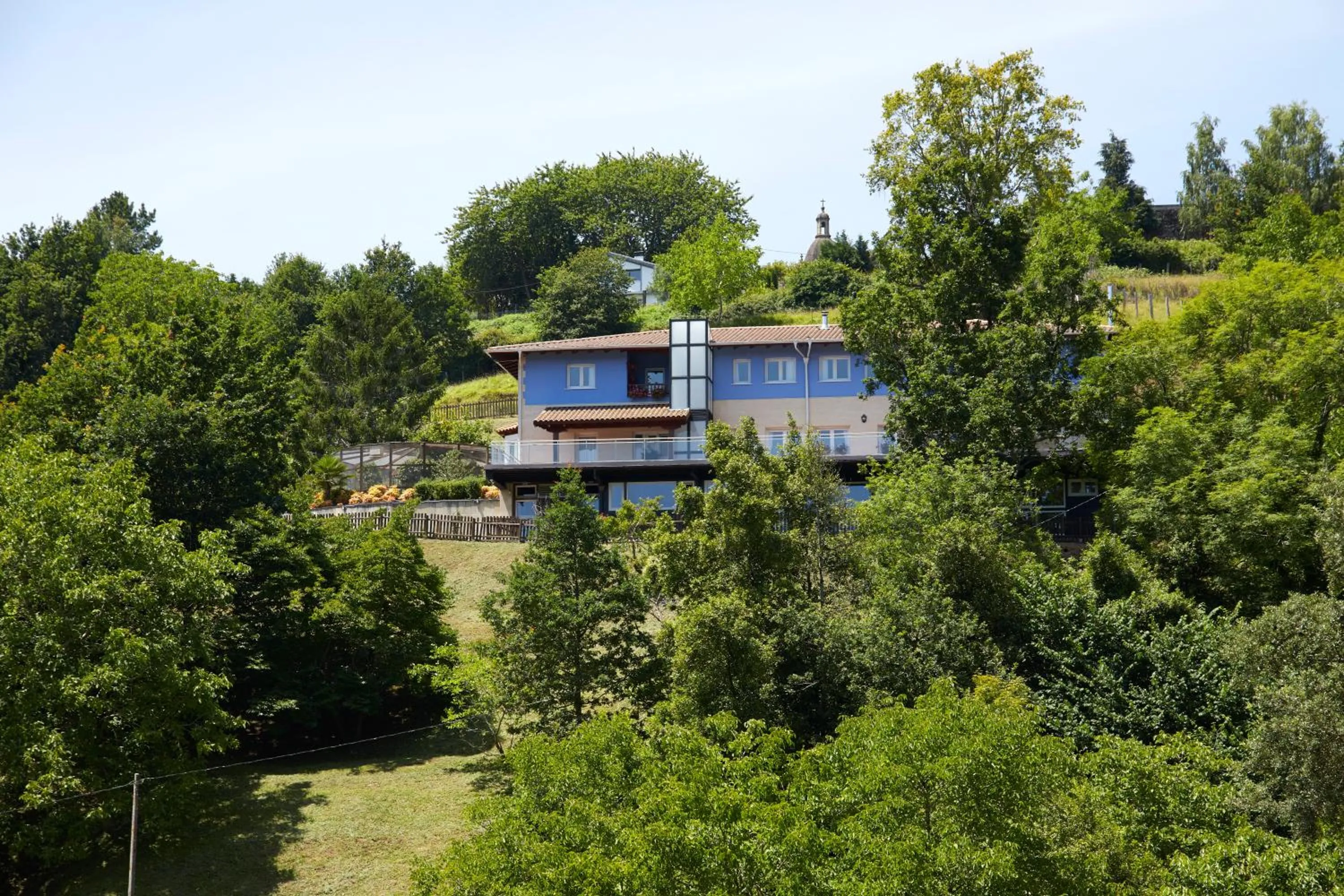 Facade/entrance in Hotel Txoriene - Arrieta - HBI01298